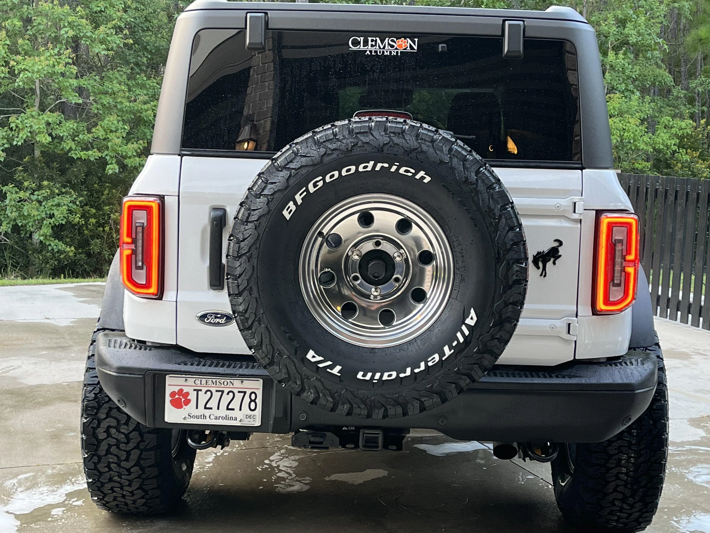 Bronco 4.jpg