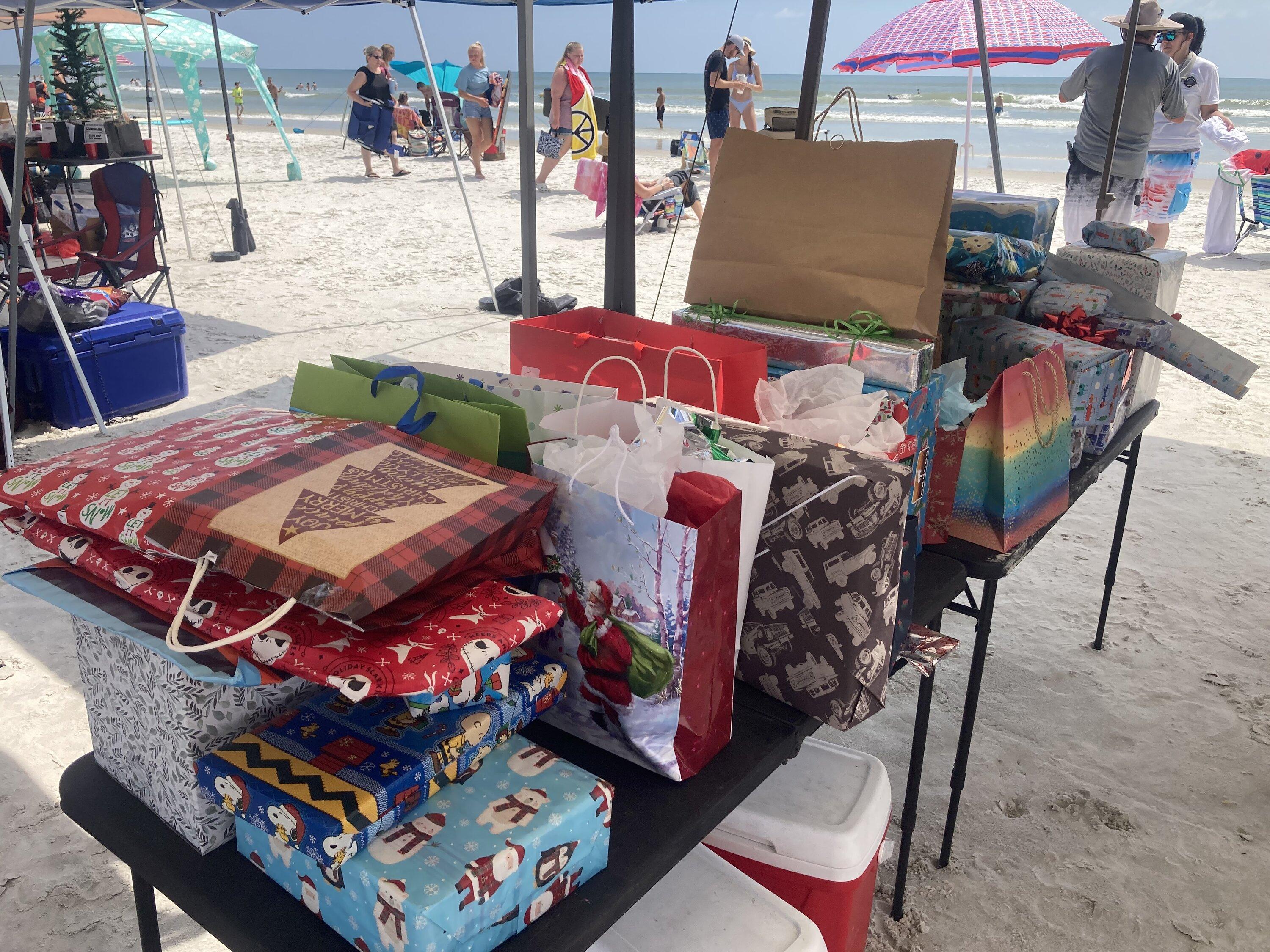Ford Bronco 2nd Annual "Christmas in July" by FL6G sees 96 Bronco turnout! IMG_6340
