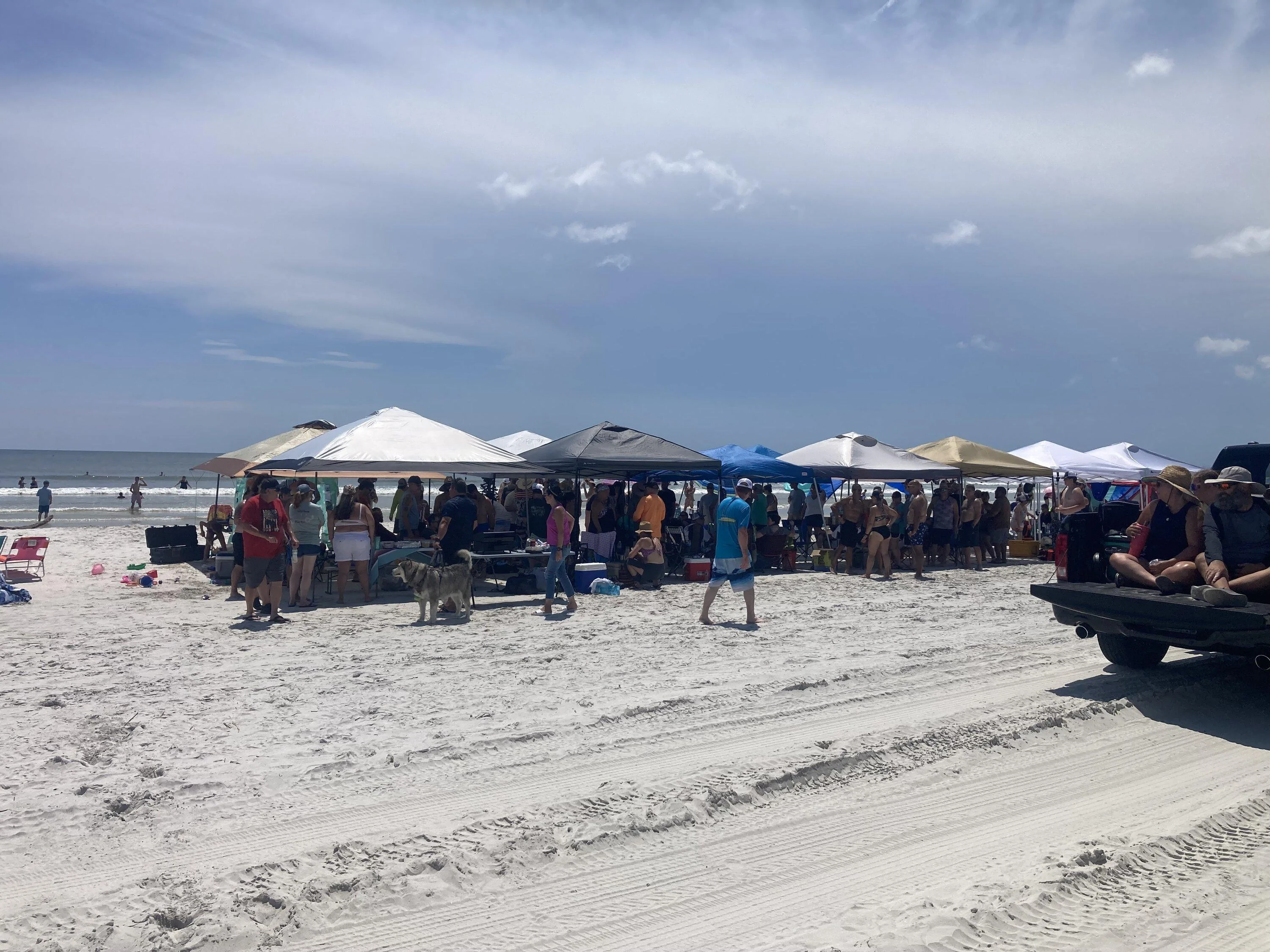 Ford Bronco 2nd Annual "Christmas in July" by FL6G sees 96 Bronco turnout! IMG_6347