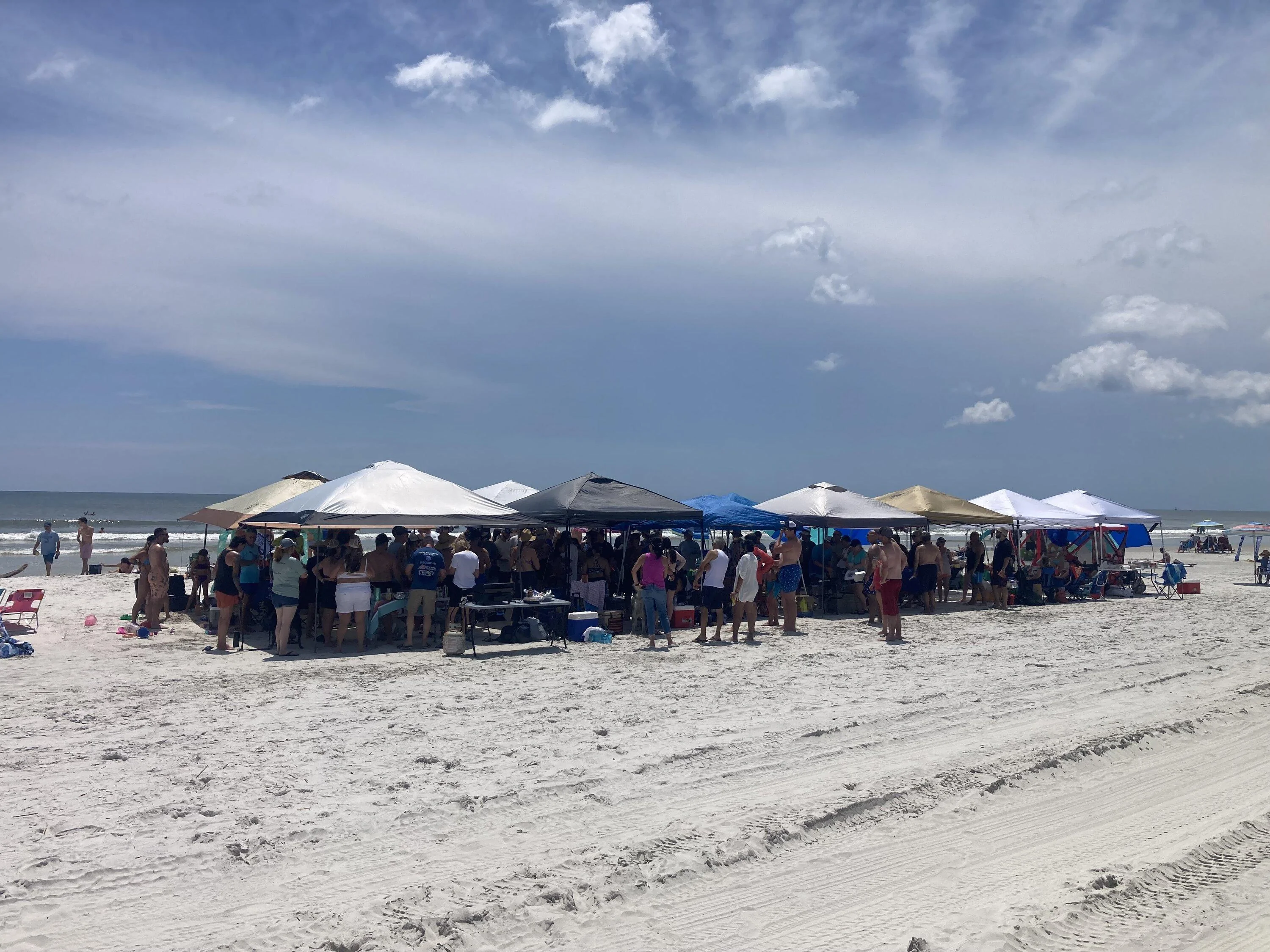 Ford Bronco 2nd Annual "Christmas in July" by FL6G sees 96 Bronco turnout! IMG_6349