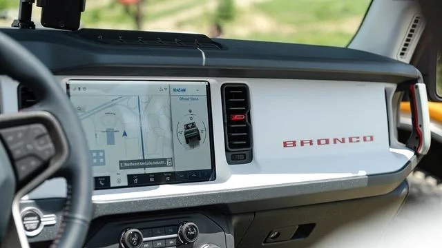 2021-Ford-Bronco-4-door-52.jpeg