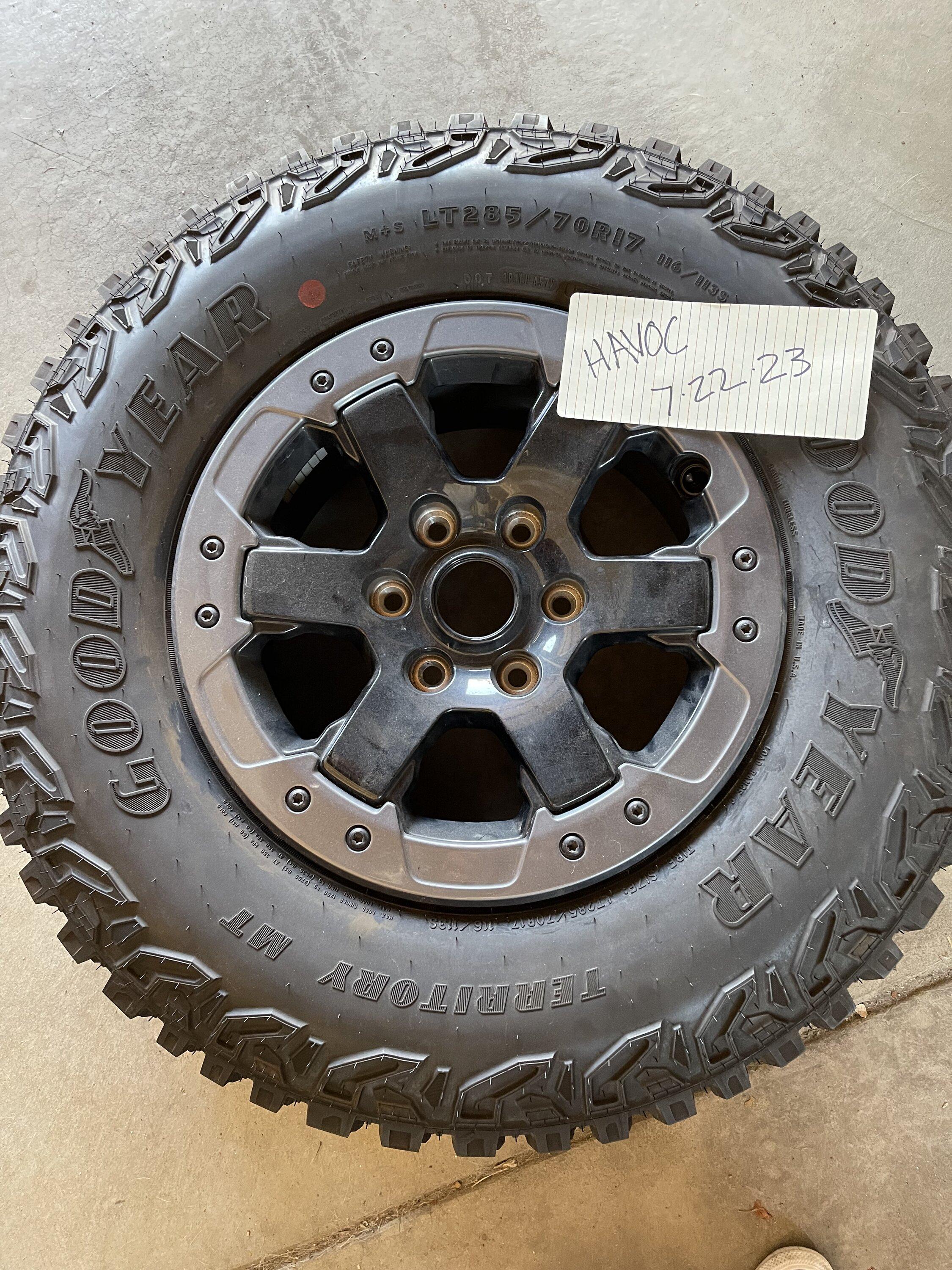 Ford Bronco Badlands optional takeoffs $1200 OBO IMG_6688