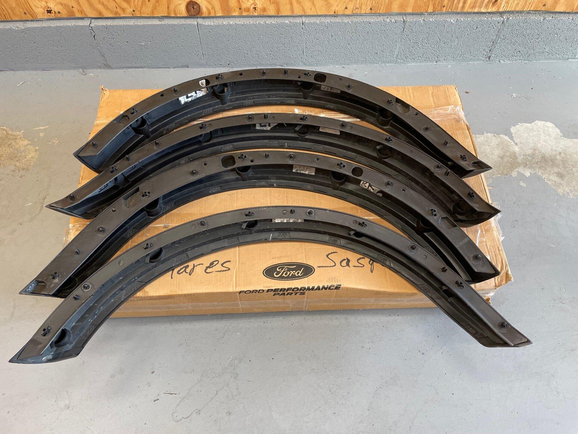 Ford Bronco Fender Flares Non-Sasquatch thumbnail_IMG_1156