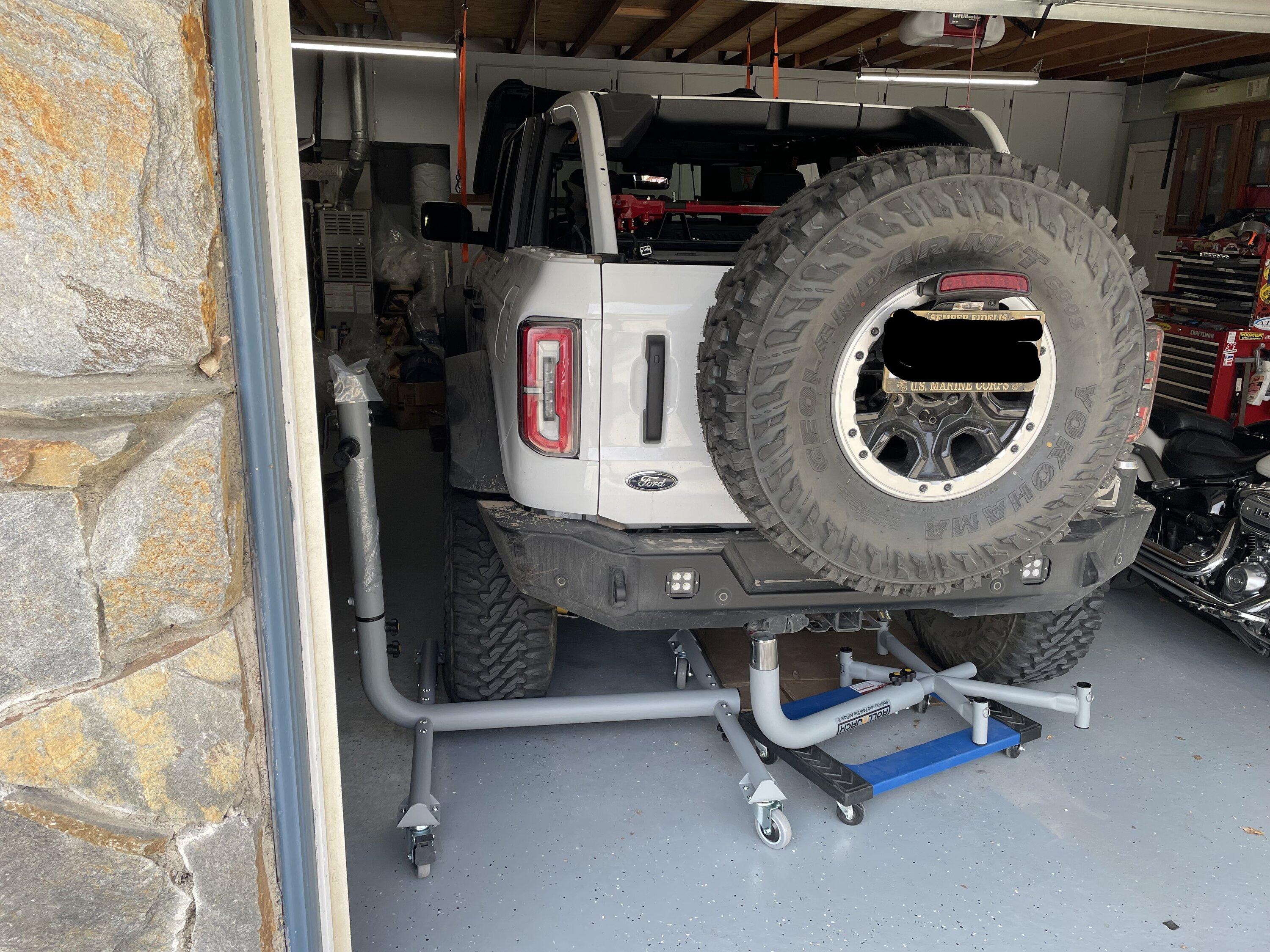 Ford Bronco TopLift Pro vs. RollnJack IMG_1028-1
