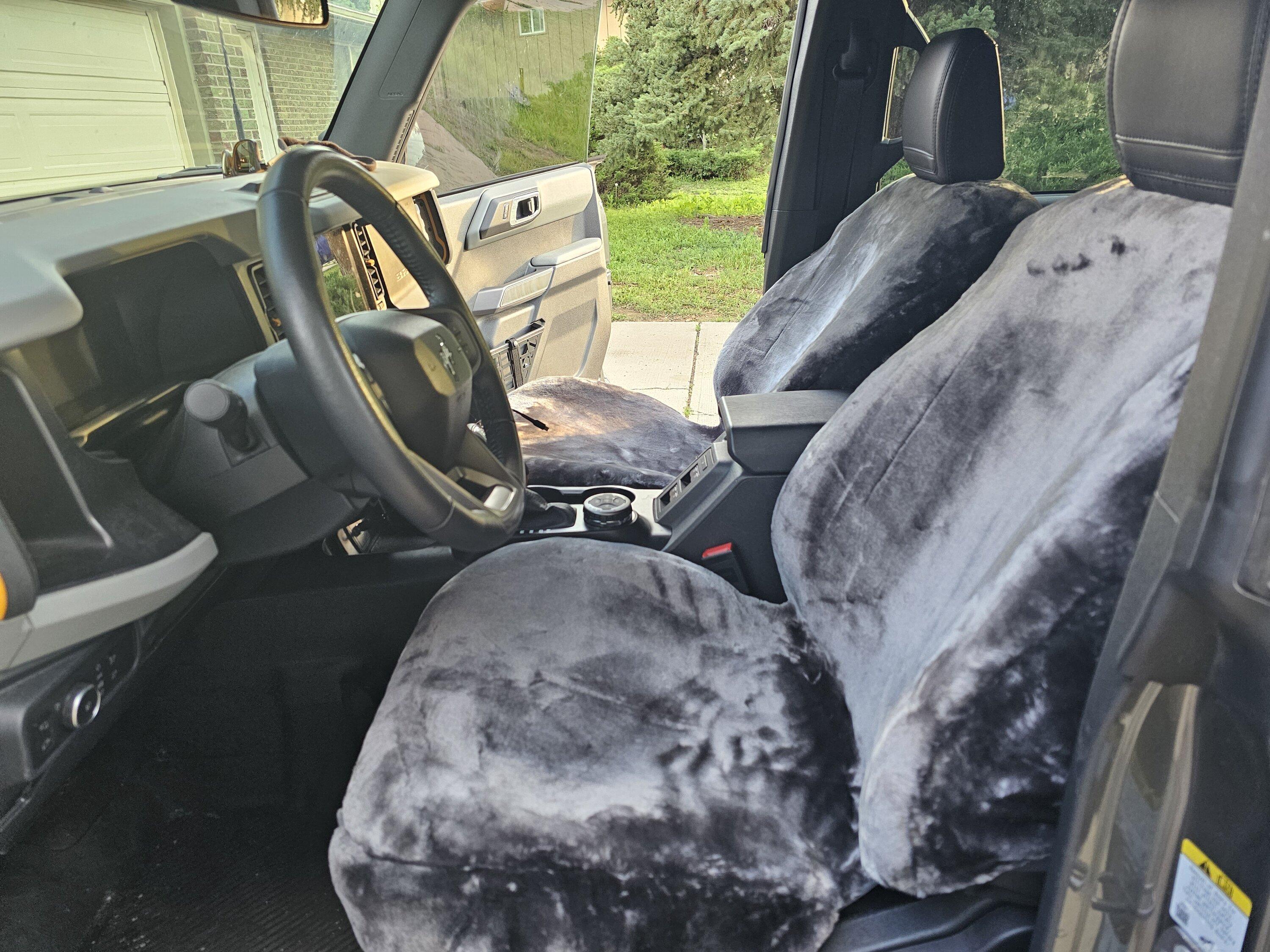 Ford Bronco Mexican blanket interior / dash 20230708_192955