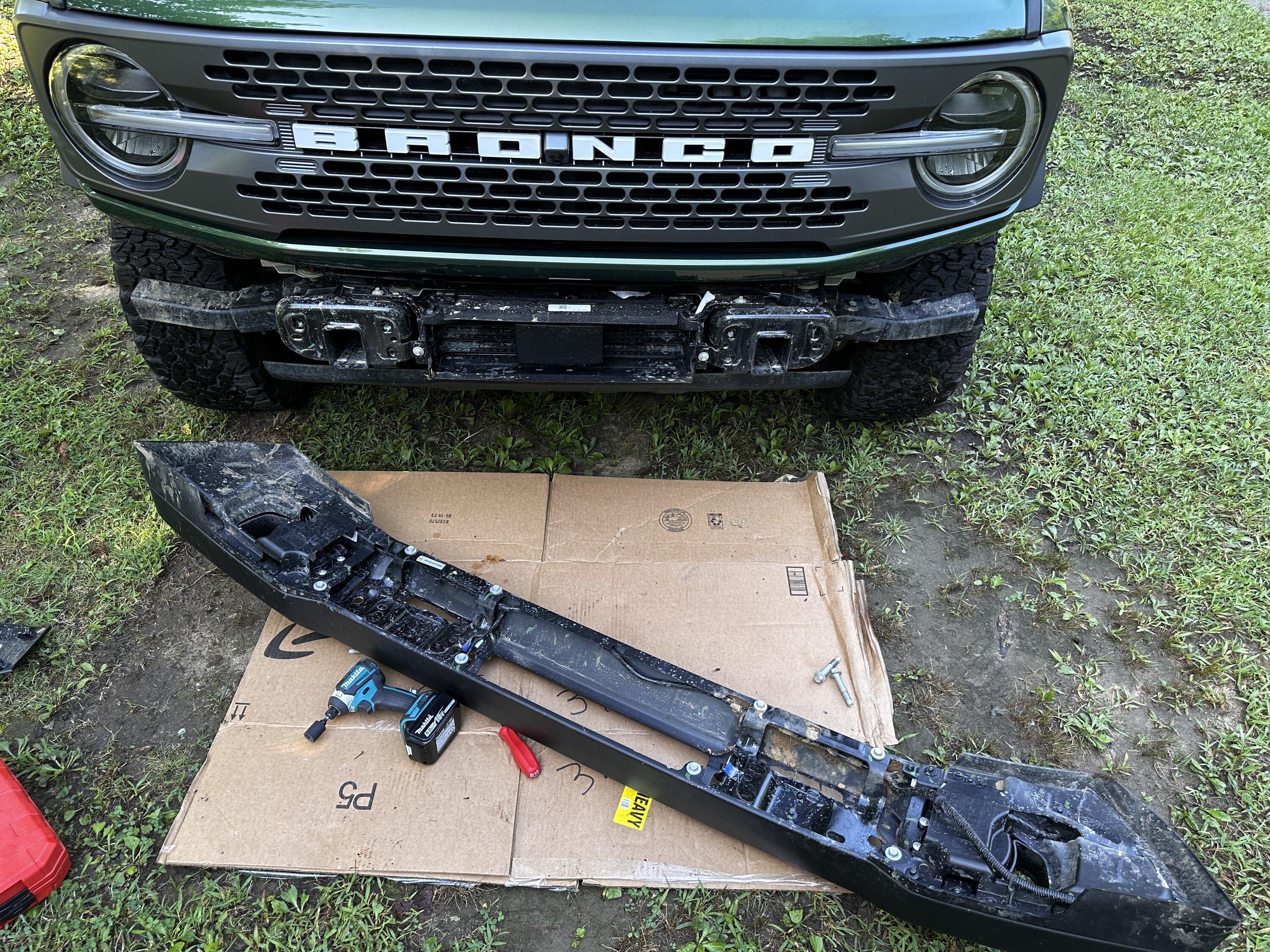 Ford Bronco What did you do TO / WITH your Bronco today? 👨🏻‍🔧🧰🚿🛠 IMG_1266
