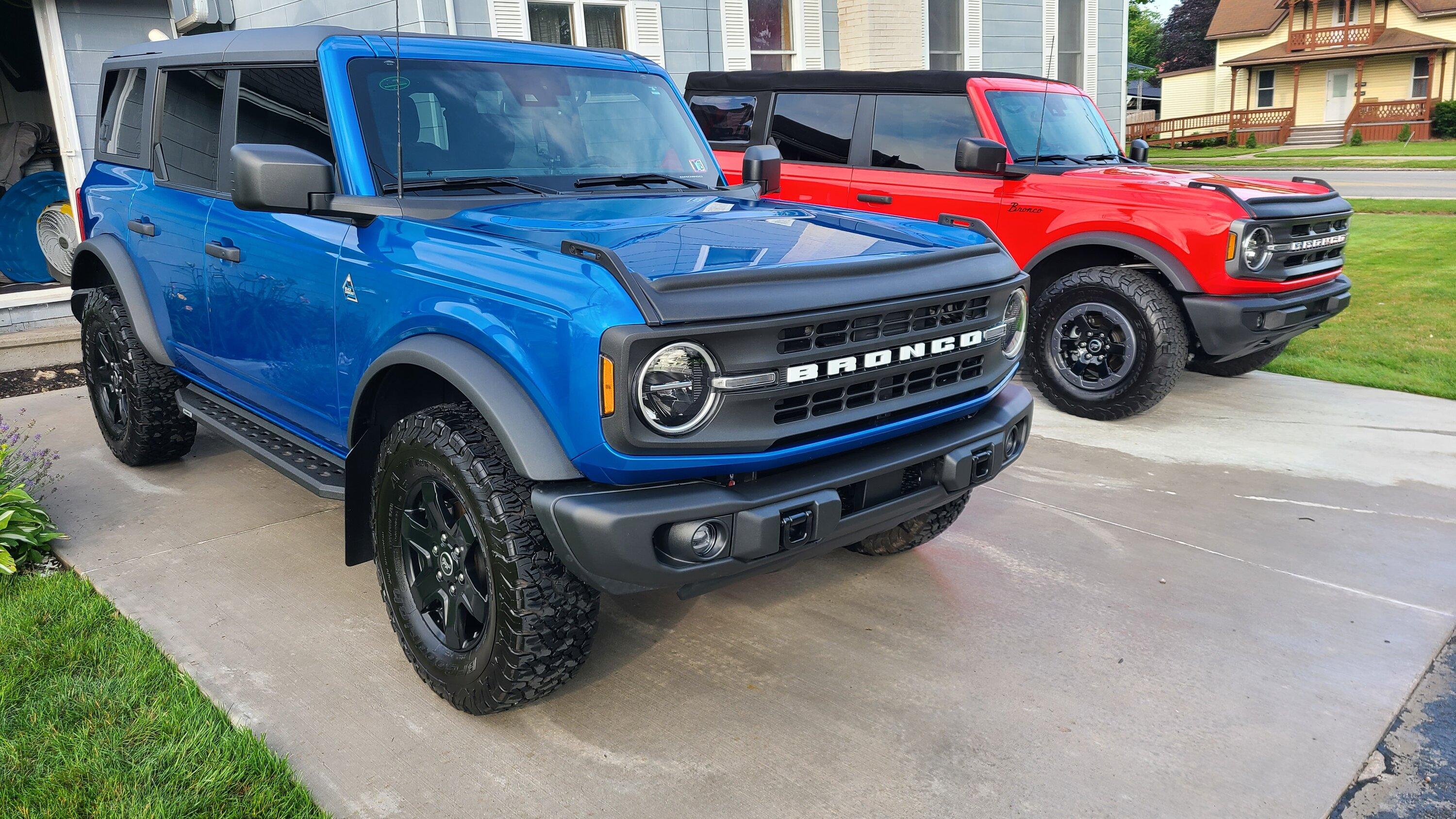 Ford Bronco GoRhino Rb20 Slim Steps 20230707_082707
