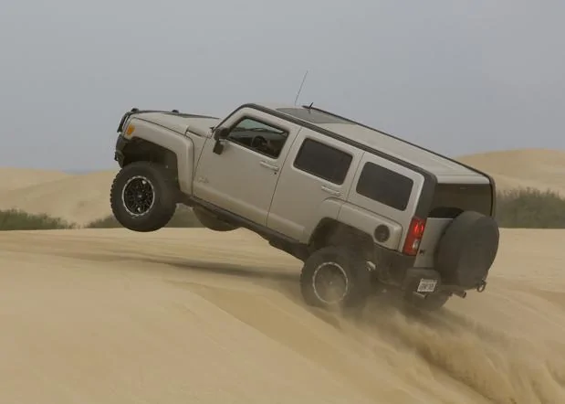 Ford Bronco Saved a Raptor this weekend at Oceano/Pismo Dunes H3 Alpha Pismo 2008