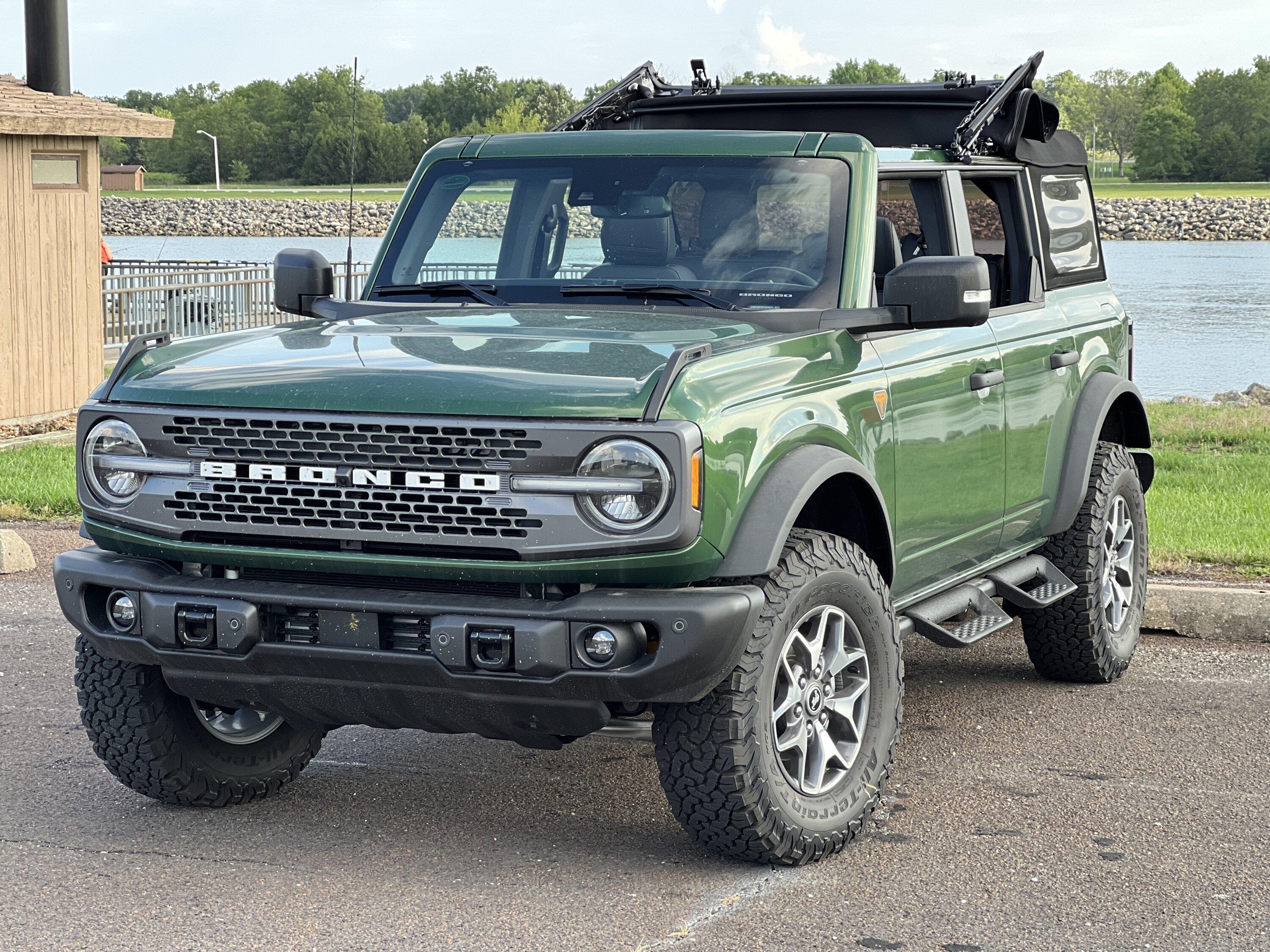 Ford Bronco 3/20/2023 Build Week with spreadsheet IMG_4359.JPG