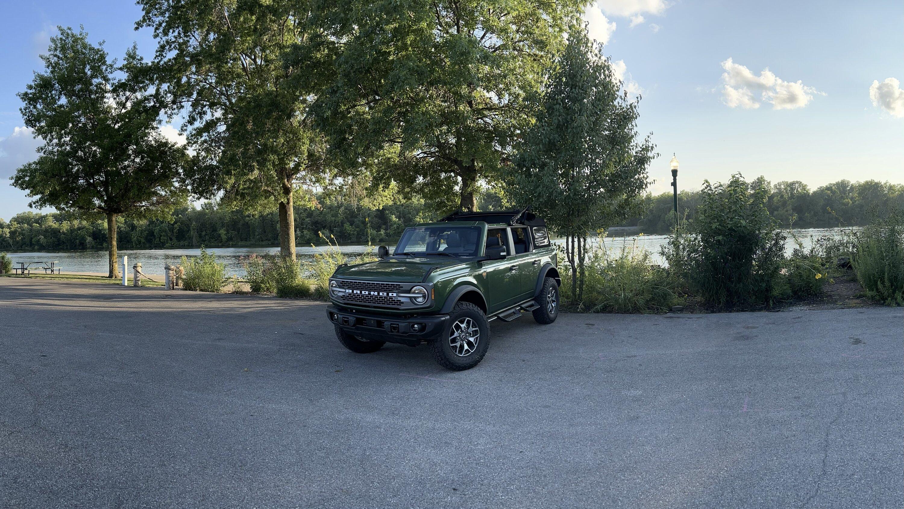 Ford Bronco 3/20/2023 Build Week with spreadsheet IMG_E4366.JPG