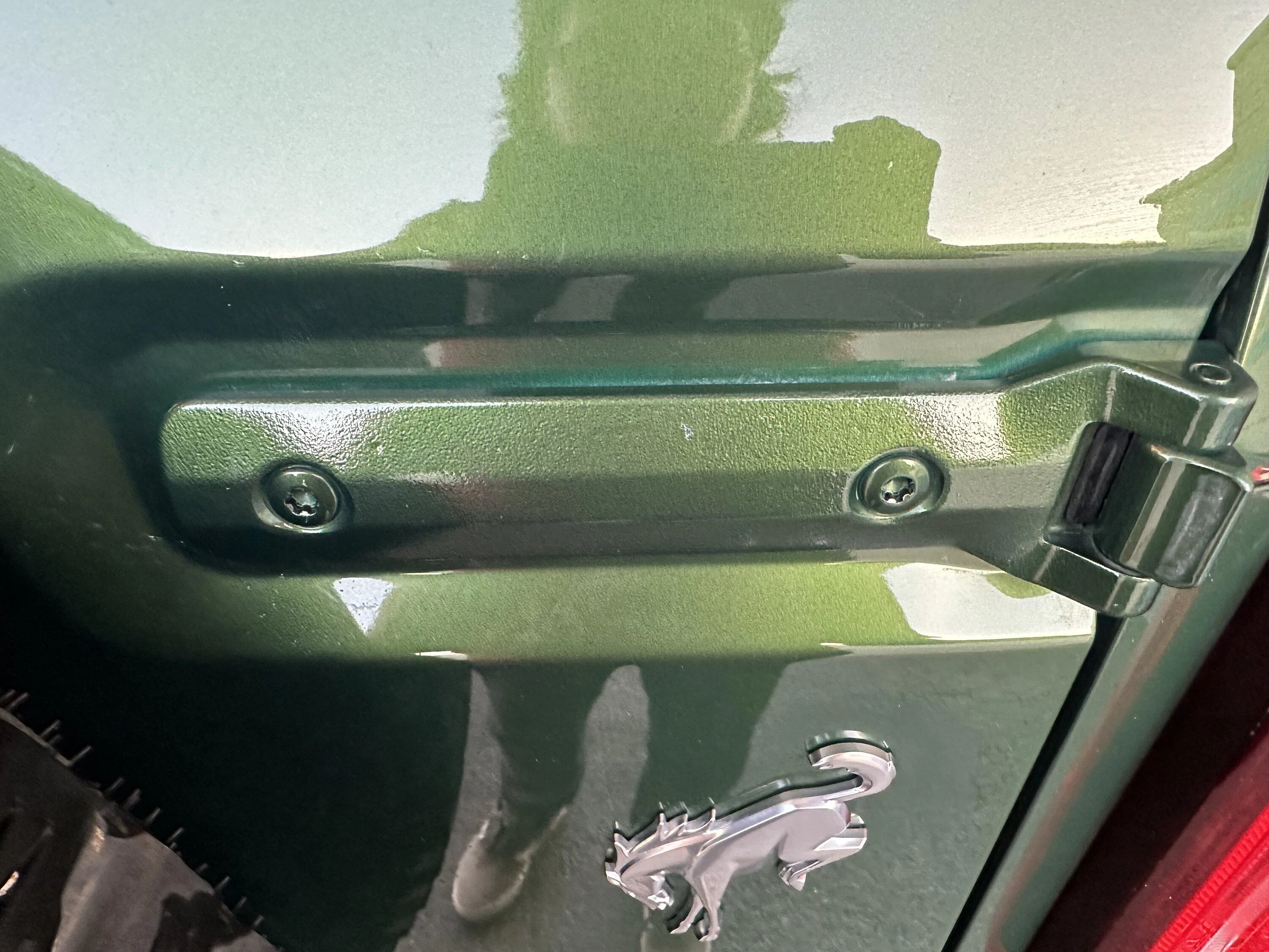 Ford Bronco Need help fixing shifted tailgate IMG_4439