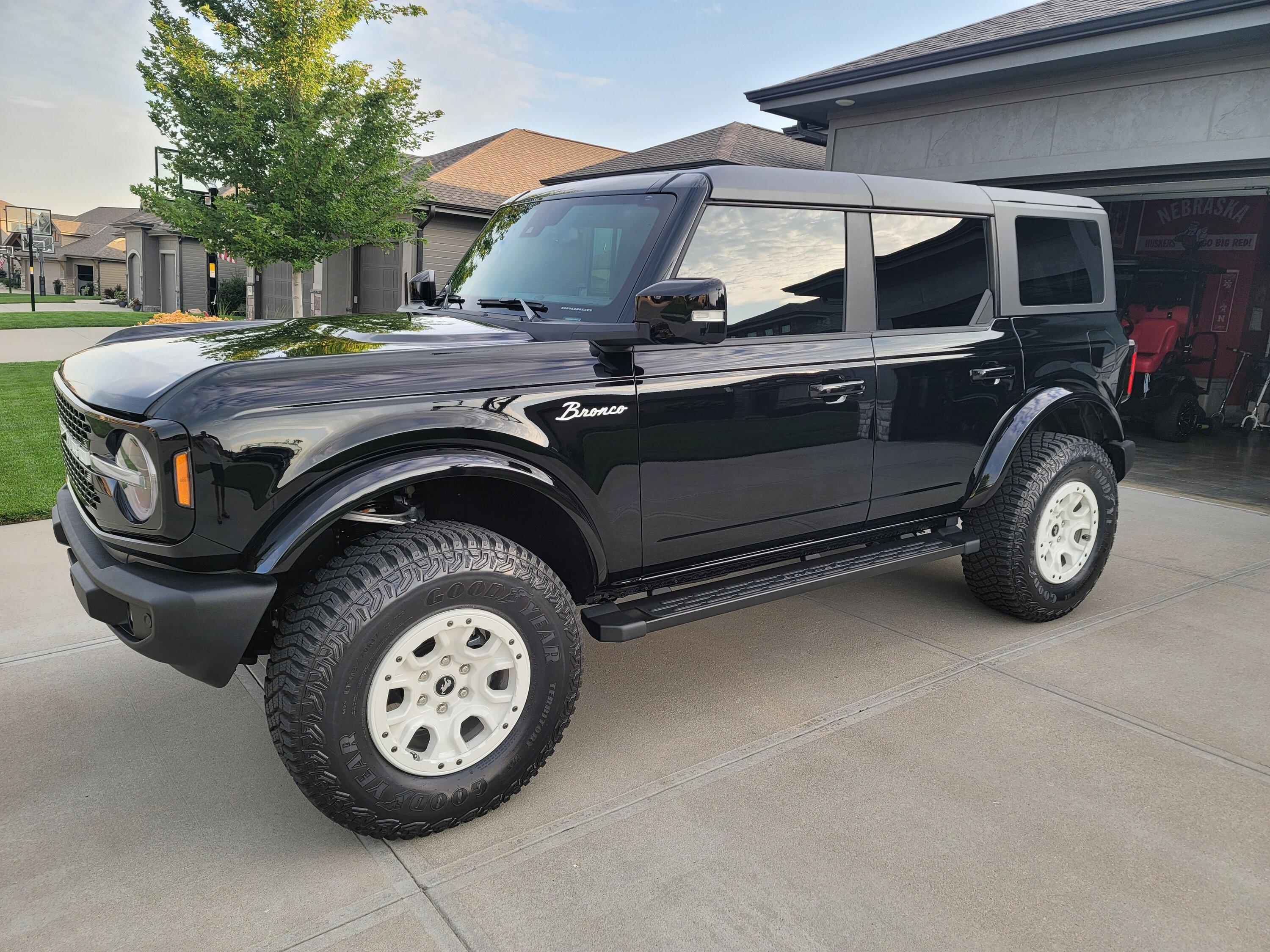 Ford Bronco SHADOW BLACK Bronco Club 20230725_195333