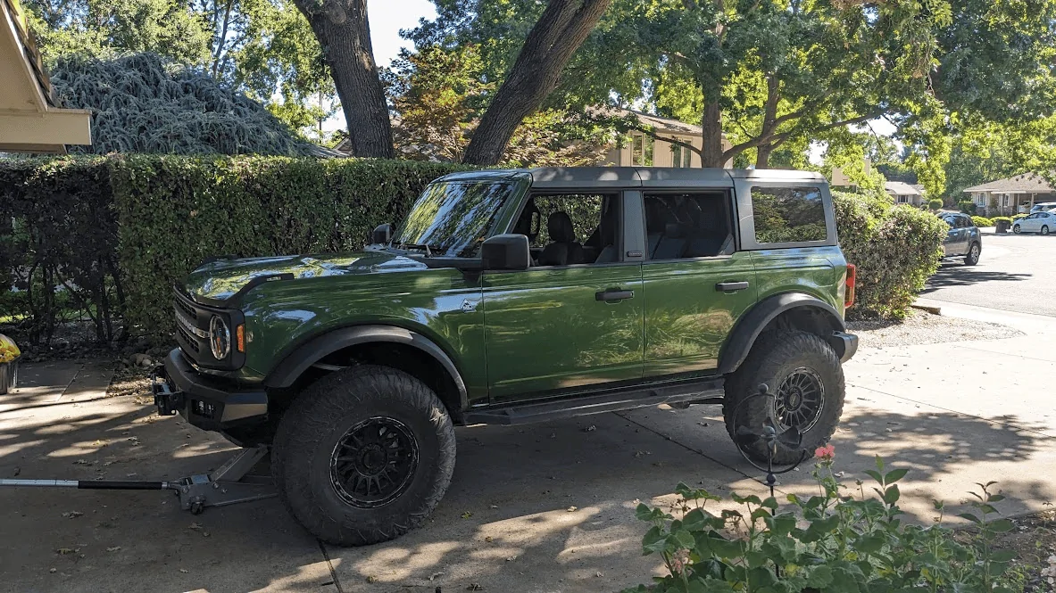 Ford Bronco Snacktime's Broken Bronco Build 1690393265807