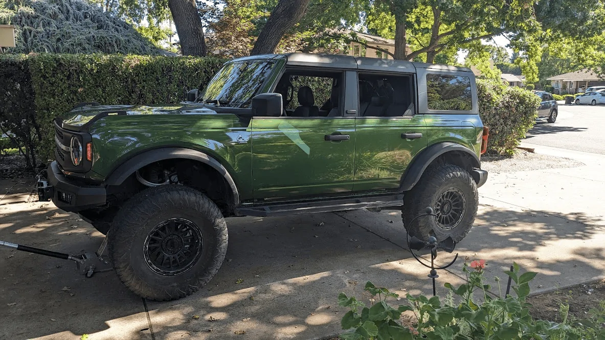 Ford Bronco Snacktime's Broken Bronco Build 1690393615613