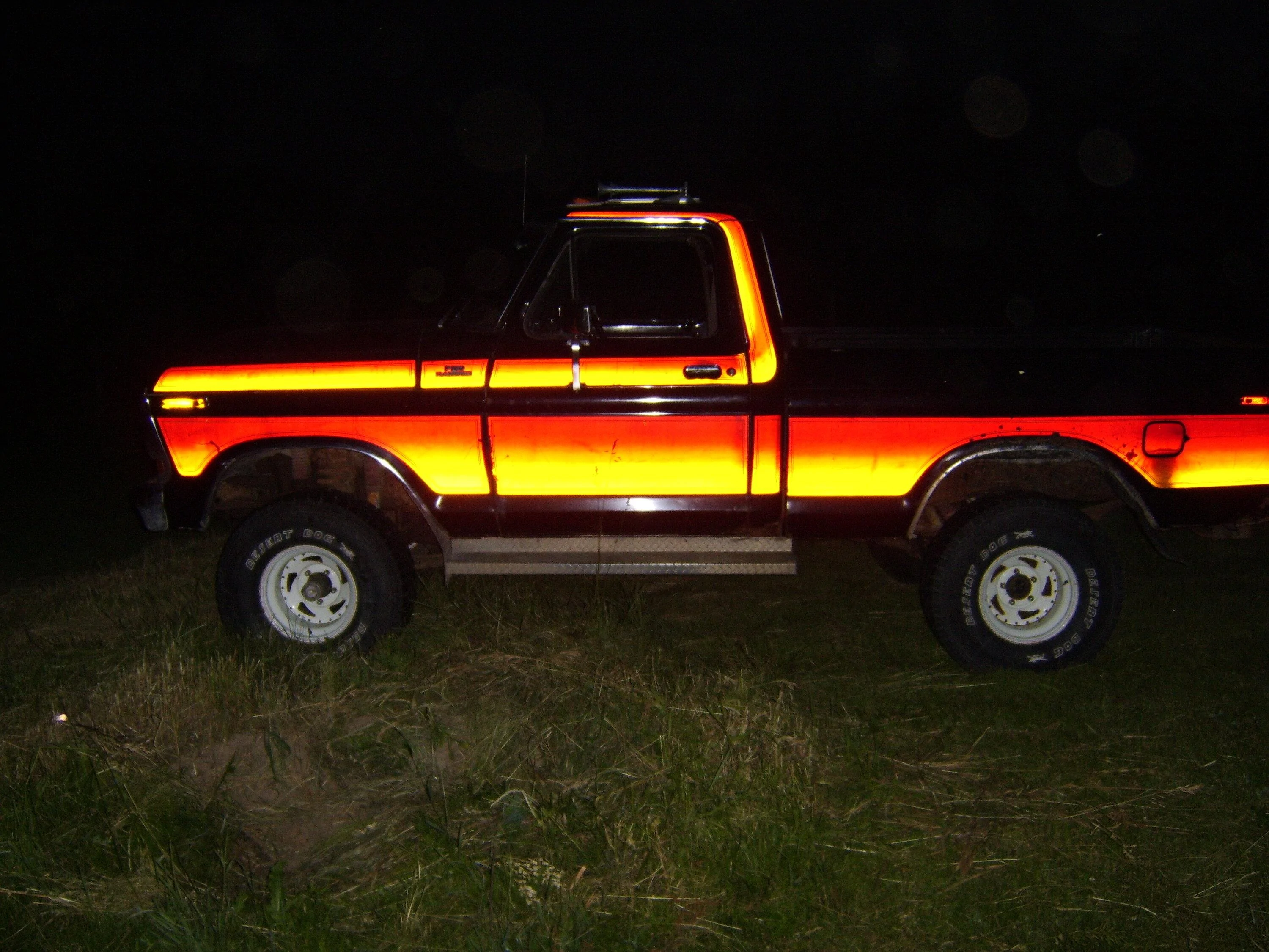 Ford Bronco Maybe new heritage/retro trim coming? (Free Wheeling Bronco Sport announced) STA70565