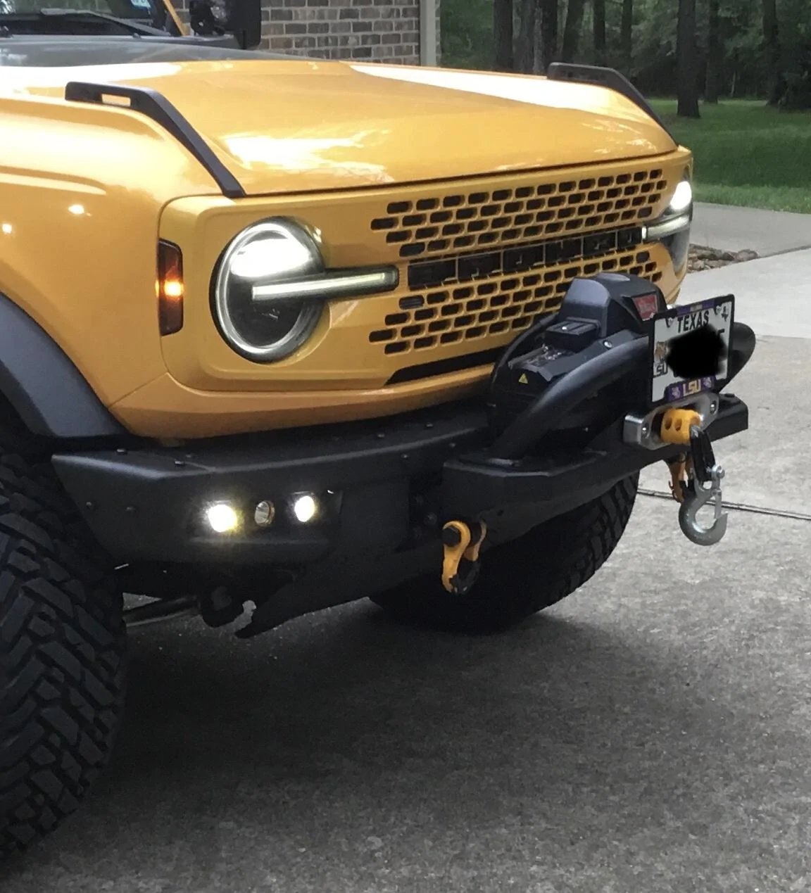 Ford Bronco Winch that fits modular bumper without an issue? IMG_0324