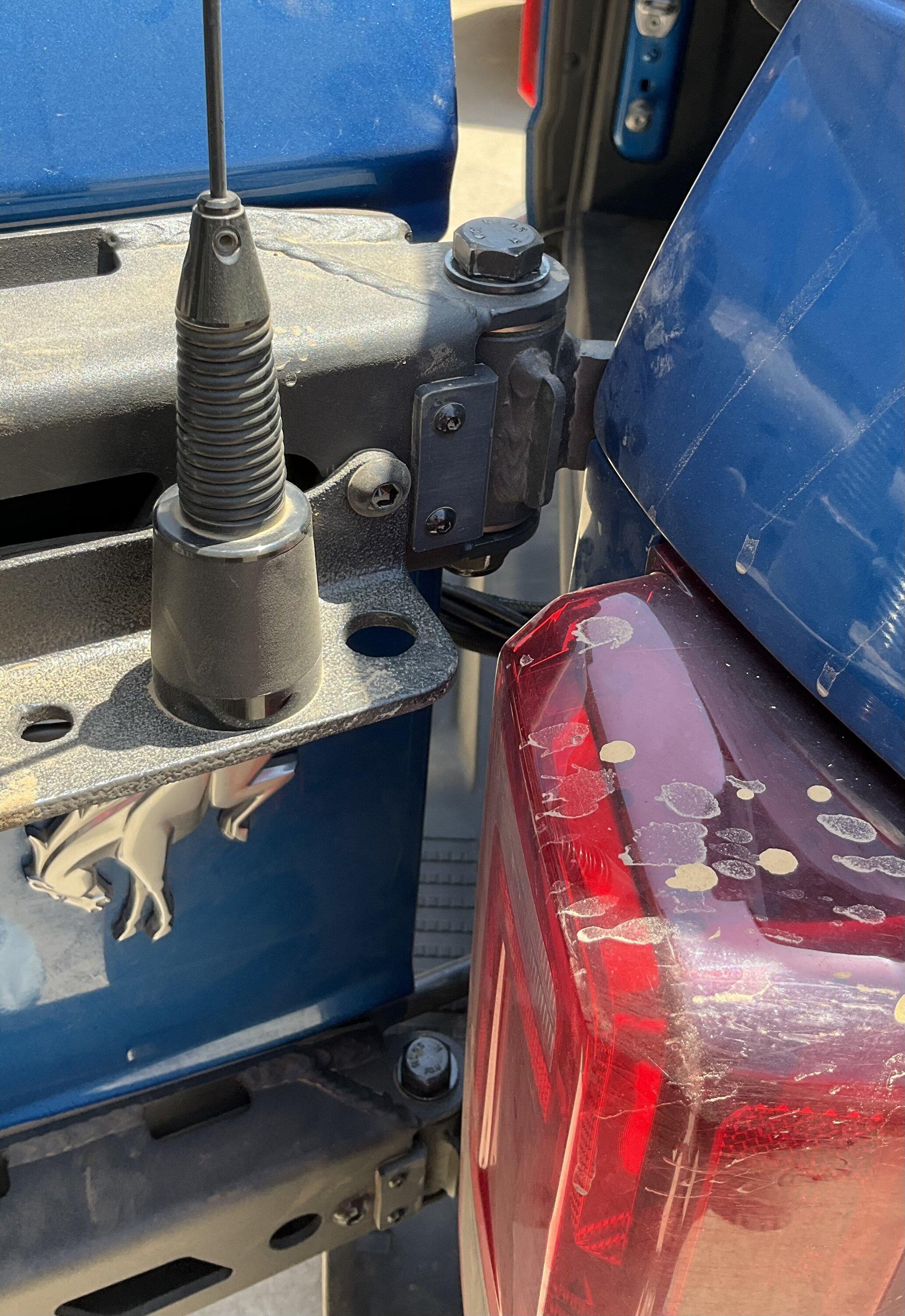 Ford Bronco Turn Offroad tailgate reinforcement IMG_3681