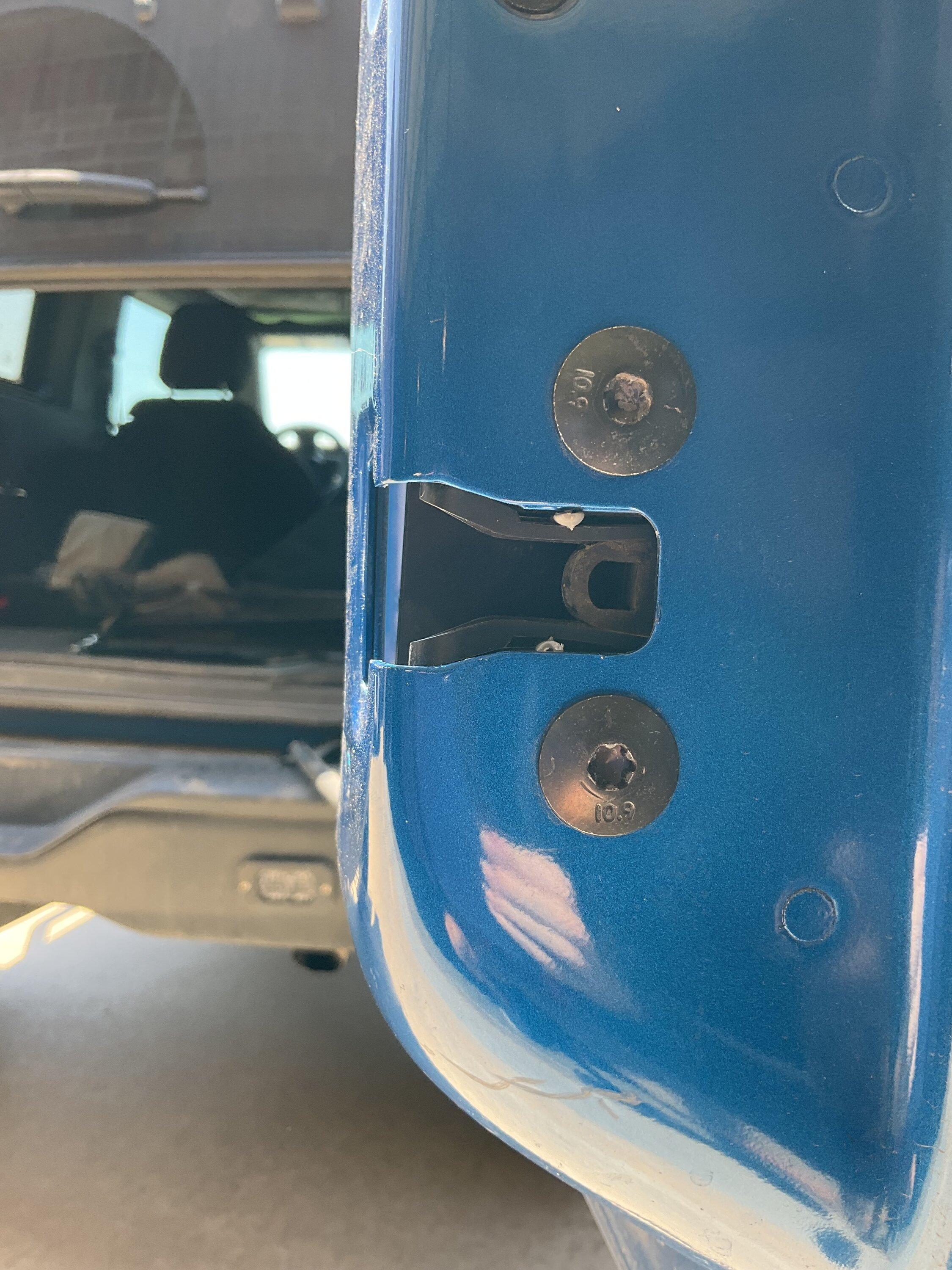 Ford Bronco Turn Offroad tailgate reinforcement IMG_3680