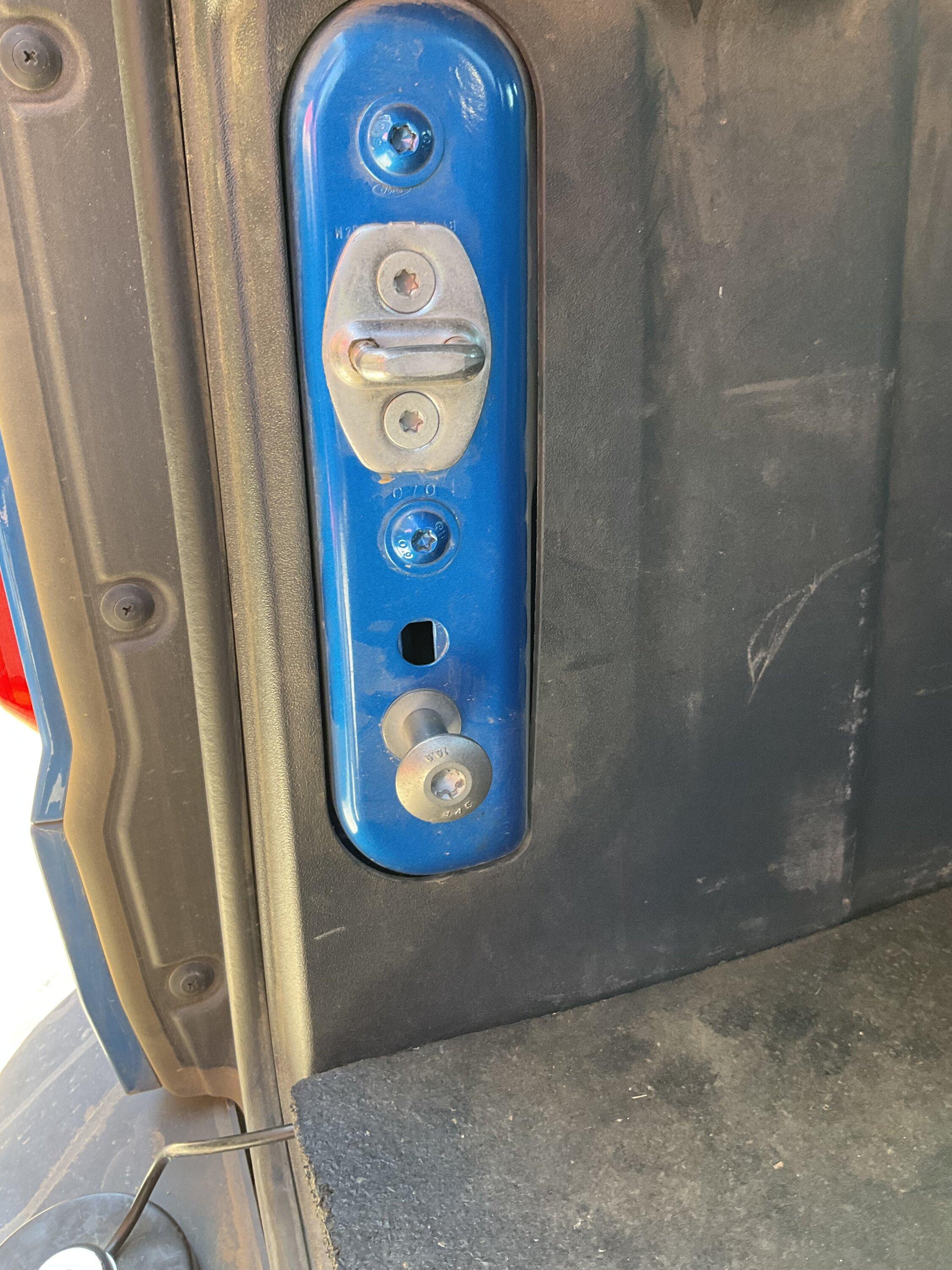 Ford Bronco Turn Offroad tailgate reinforcement IMG_3679