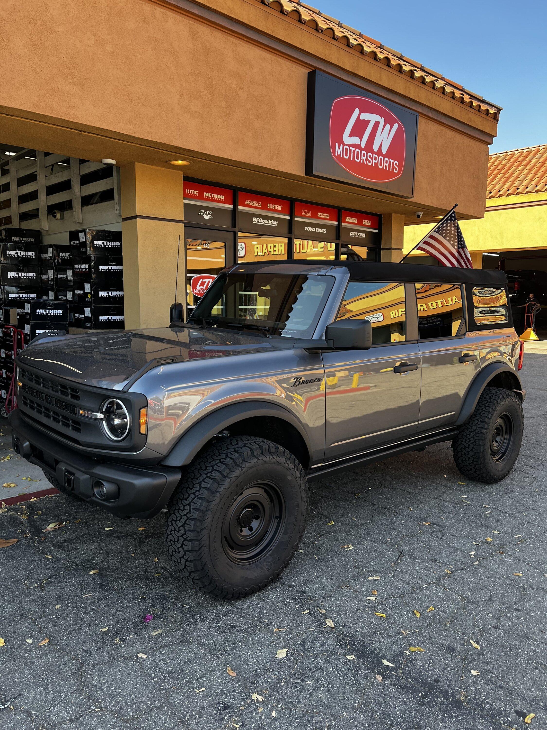 Ford Bronco Finally got started IMG_3771
