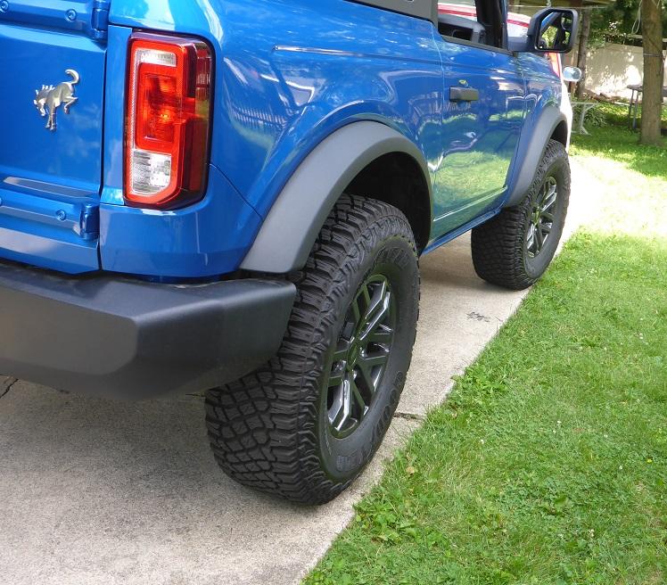 Ford Bronco Ranger wheels on Base Bronco Ranger Lower Side View