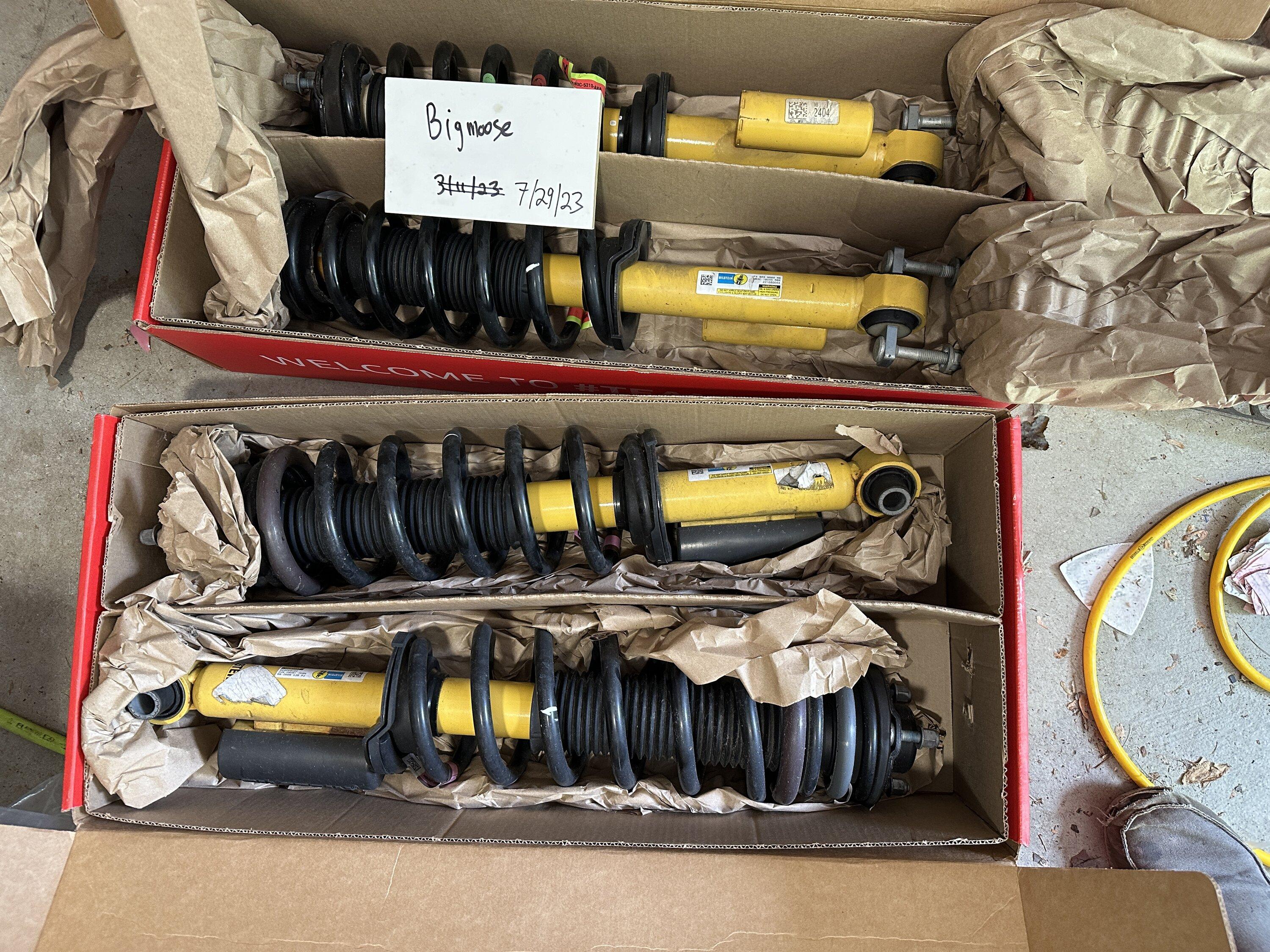 Ford Bronco BL Sasquatch Coilovers $500 IMG_2062