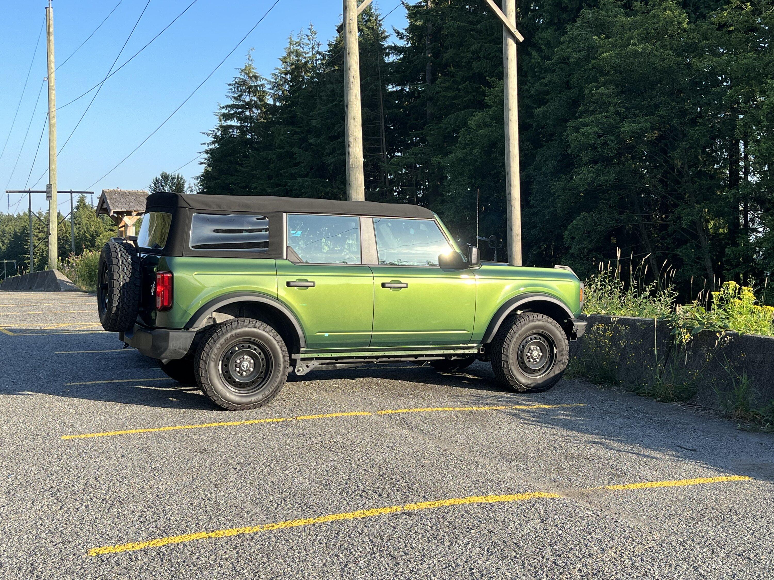 Ford Bronco ERUPTION GREEN Bronco Club CBBF3BA7-E019-4E0D-ABB6-3B2650258C55