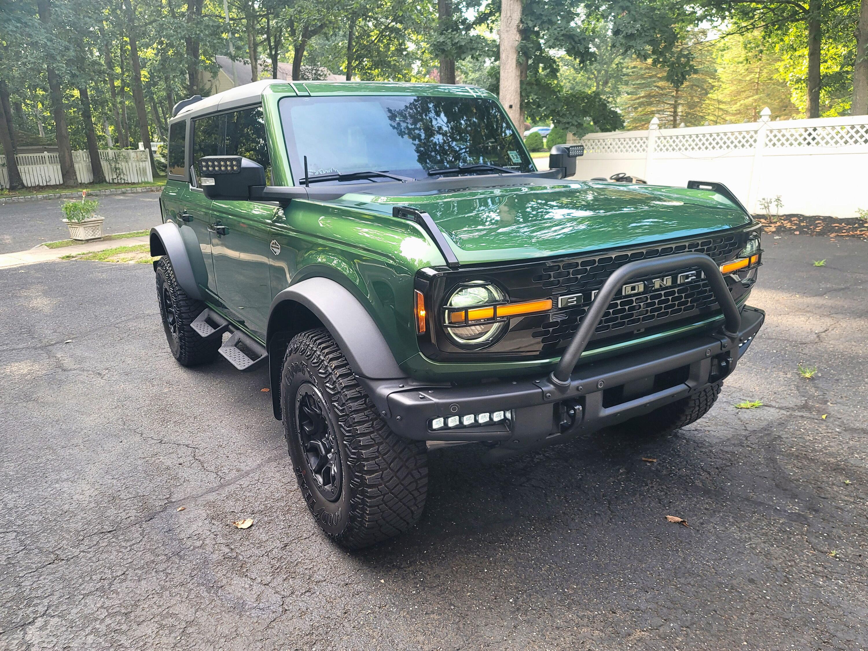 Ford Bronco ERUPTION GREEN Bronco Club 20230729_180752-picsay