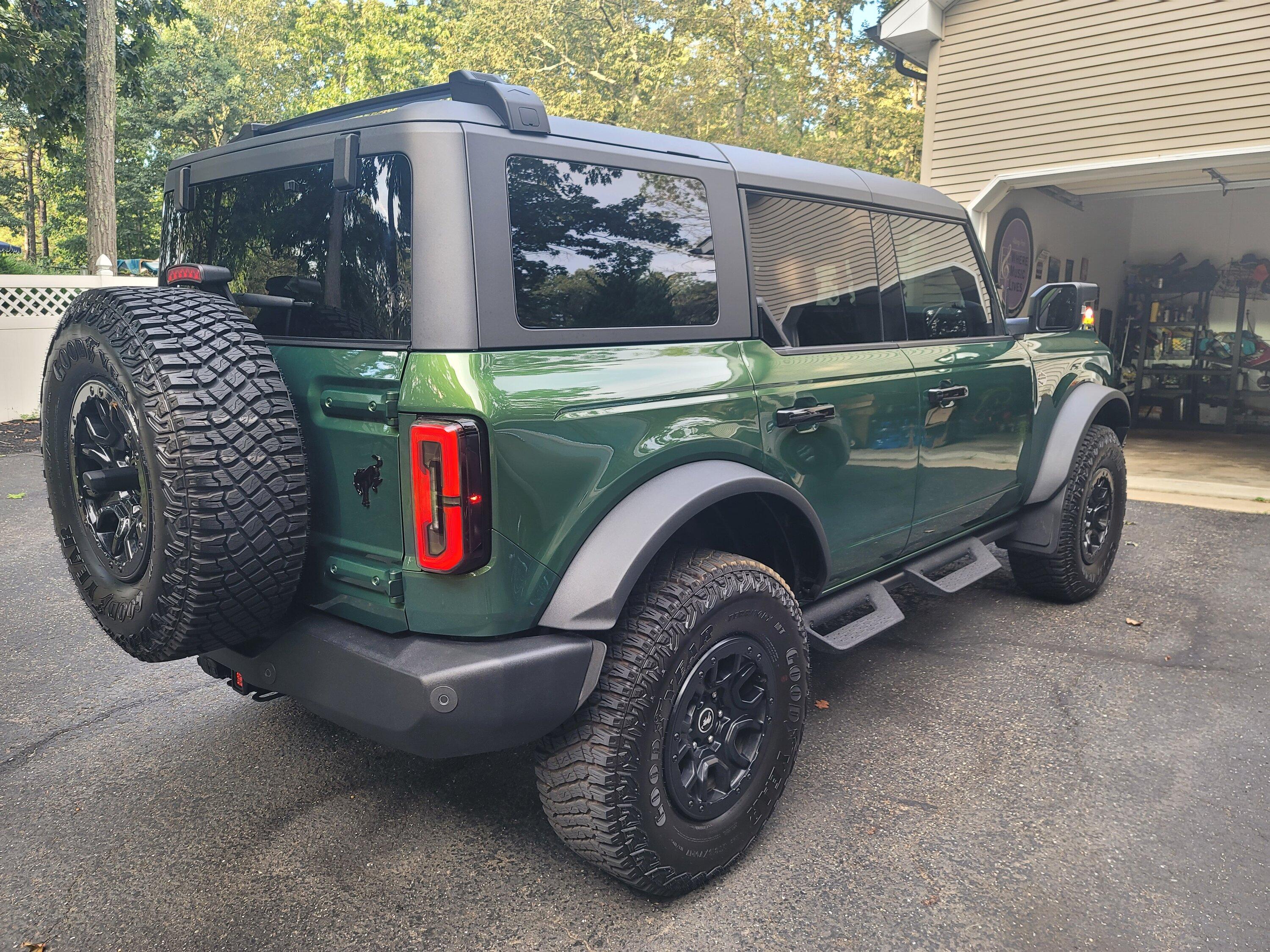 Ford Bronco ERUPTION GREEN Bronco Club 20230729_180941