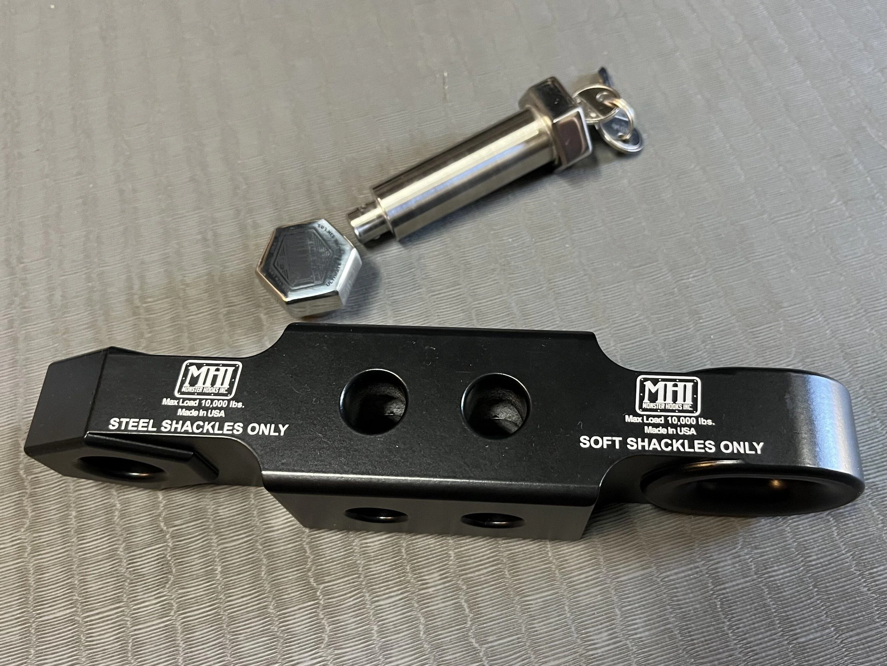 Ford Bronco 2 sided recovery hitch and hook from Monster Hooks IMG_0650