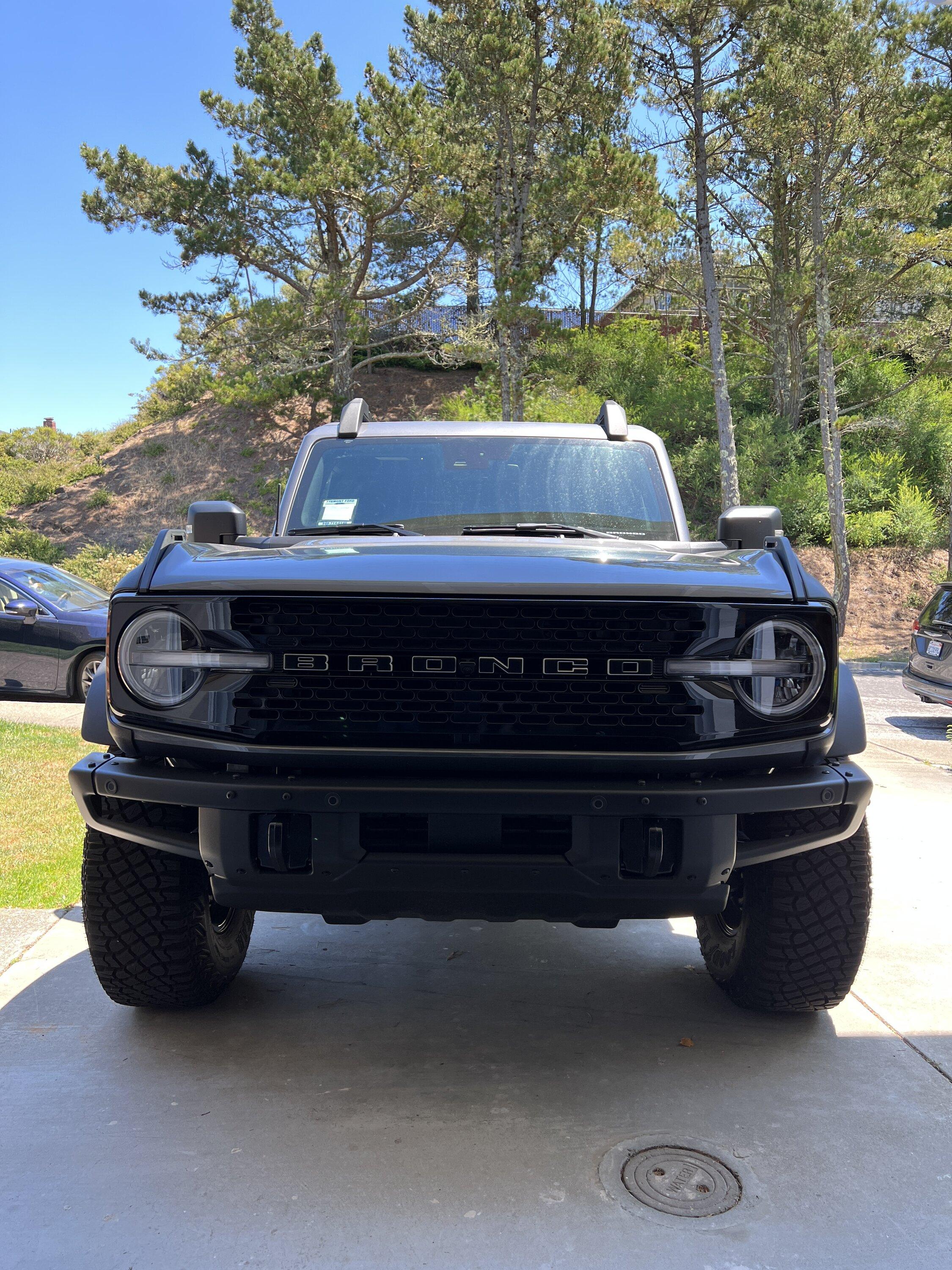 Ford Bronco Bronco Wildtrak in carbonized gray is a beast!! IMG_0533