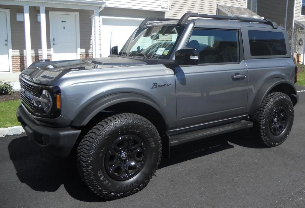 Ford Bronco Bronco Wildtrak in carbonized gray is a beast!! Apr28-edit