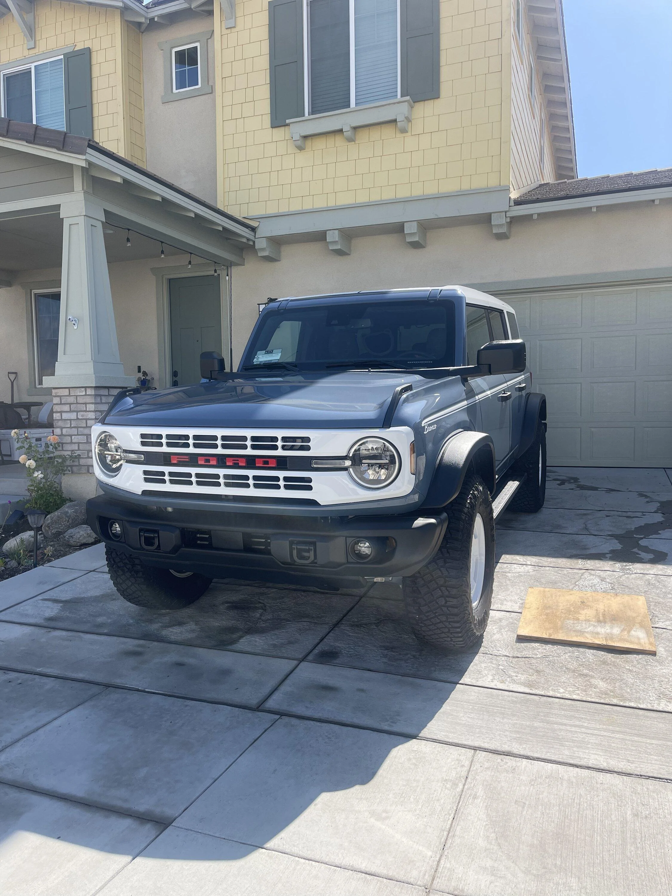 Ford Bronco HERITAGE EDITION Bronco Club 7EA8E0A3-FE5B-4CC4-BAAD-DE7174C11044