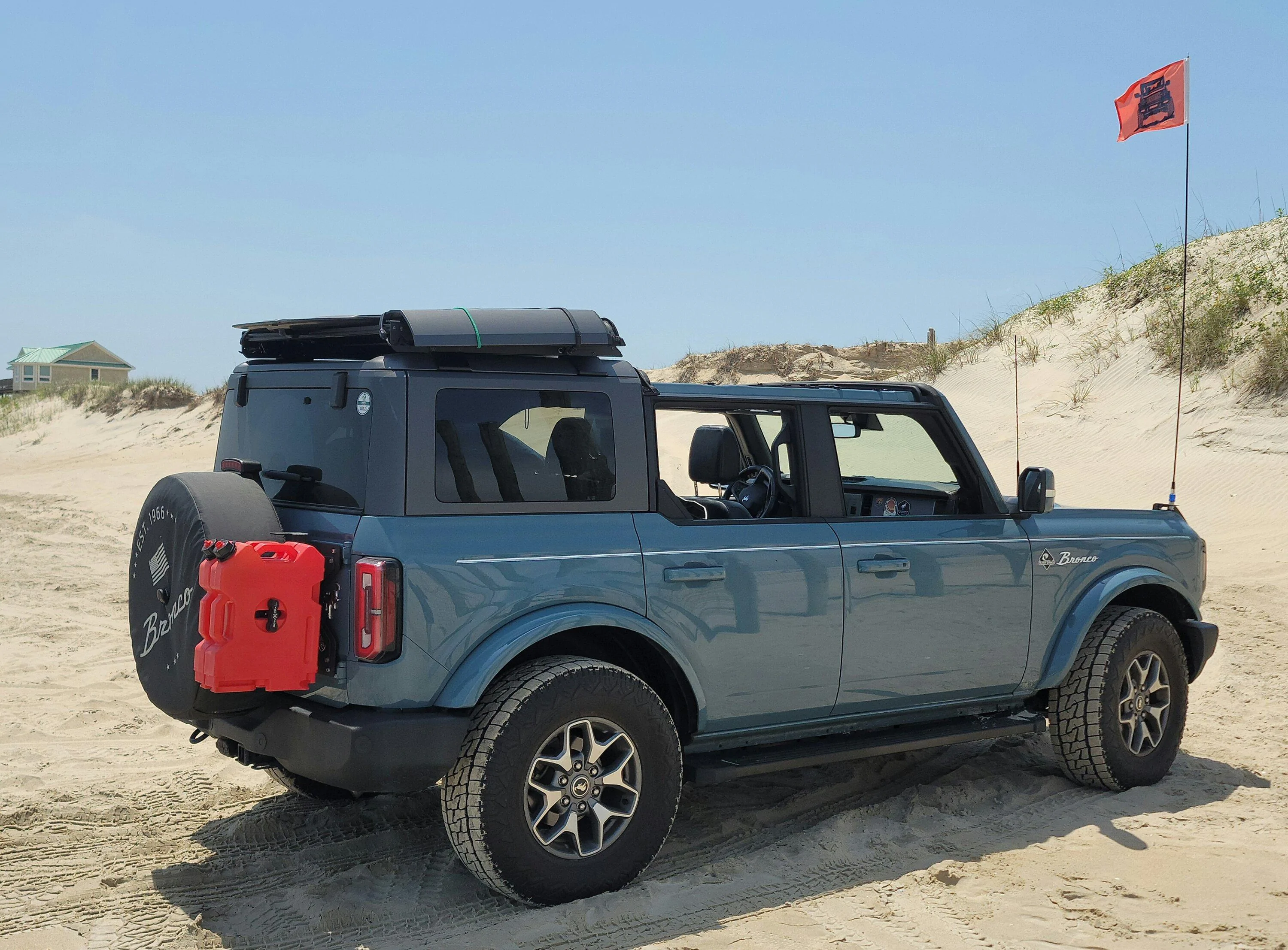 Ford Bronco Installed TrailRax "Half-Rack" on OBX 20230509_125037