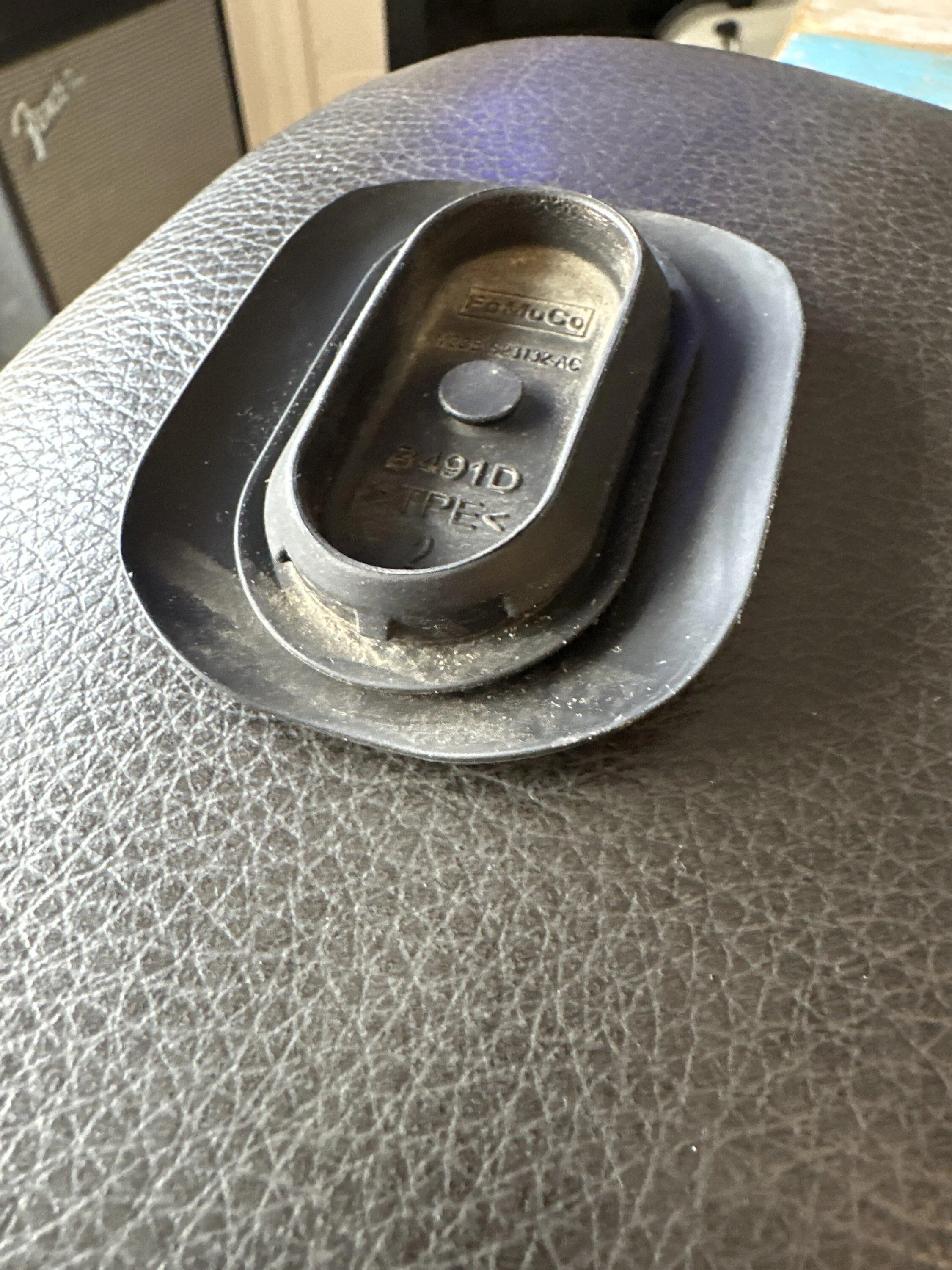 Ford Bronco Mystery Part - Help me ID it!! imag