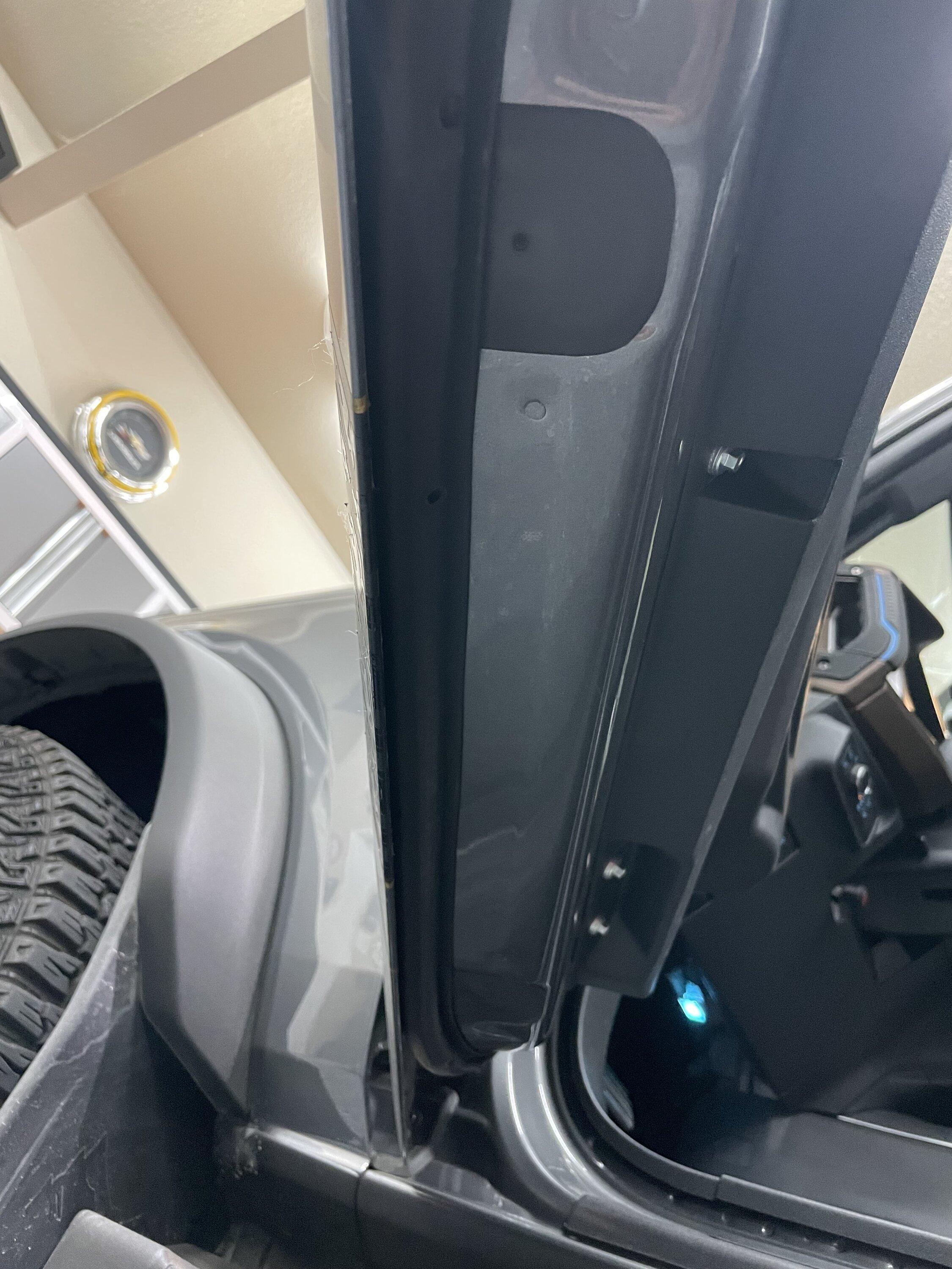 Ford Bronco Mystery Part - Help me ID it!! IMG_4448