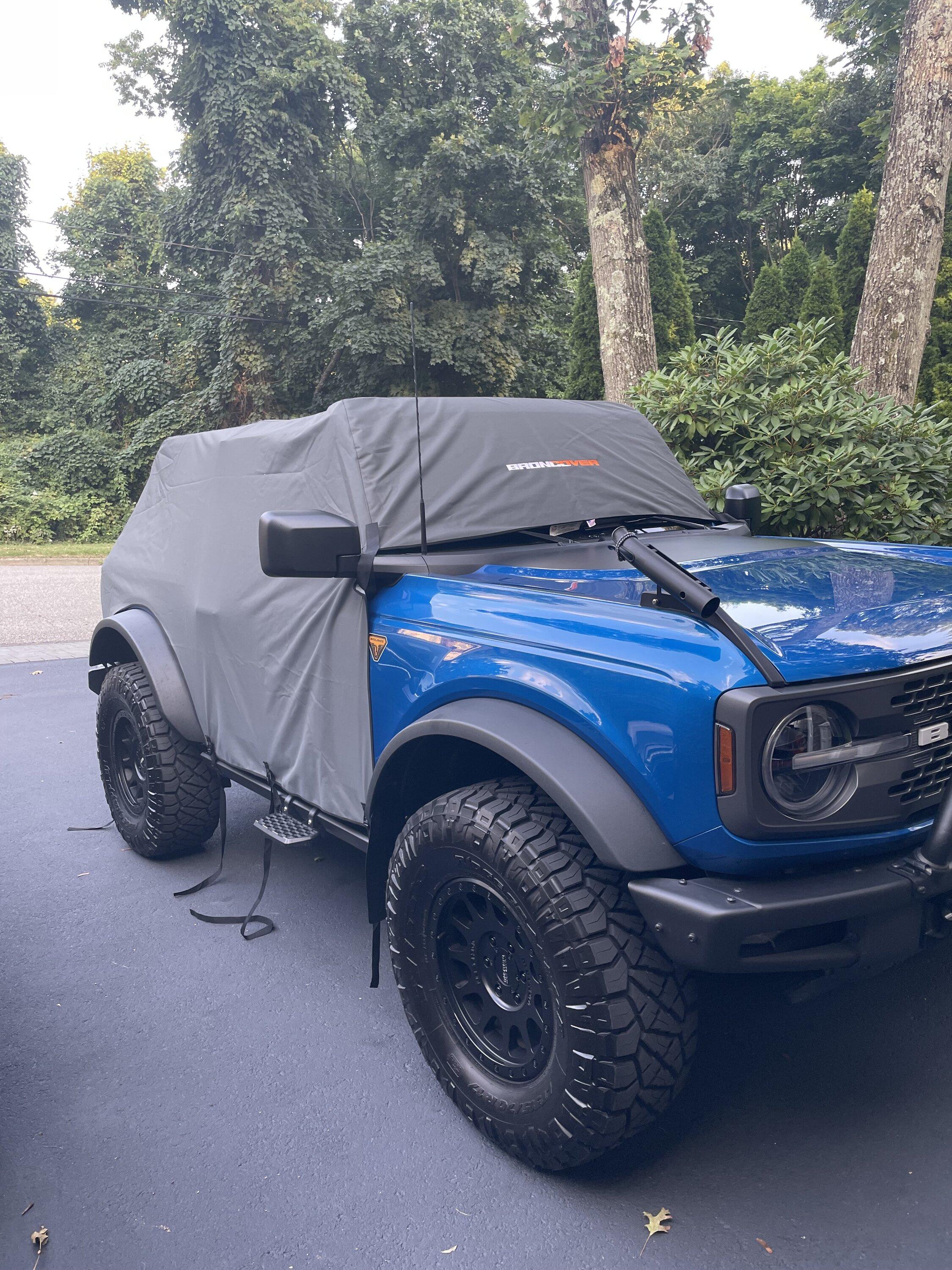 Ford Bronco Broncover vs RainGear Trail Cover IMG_3537