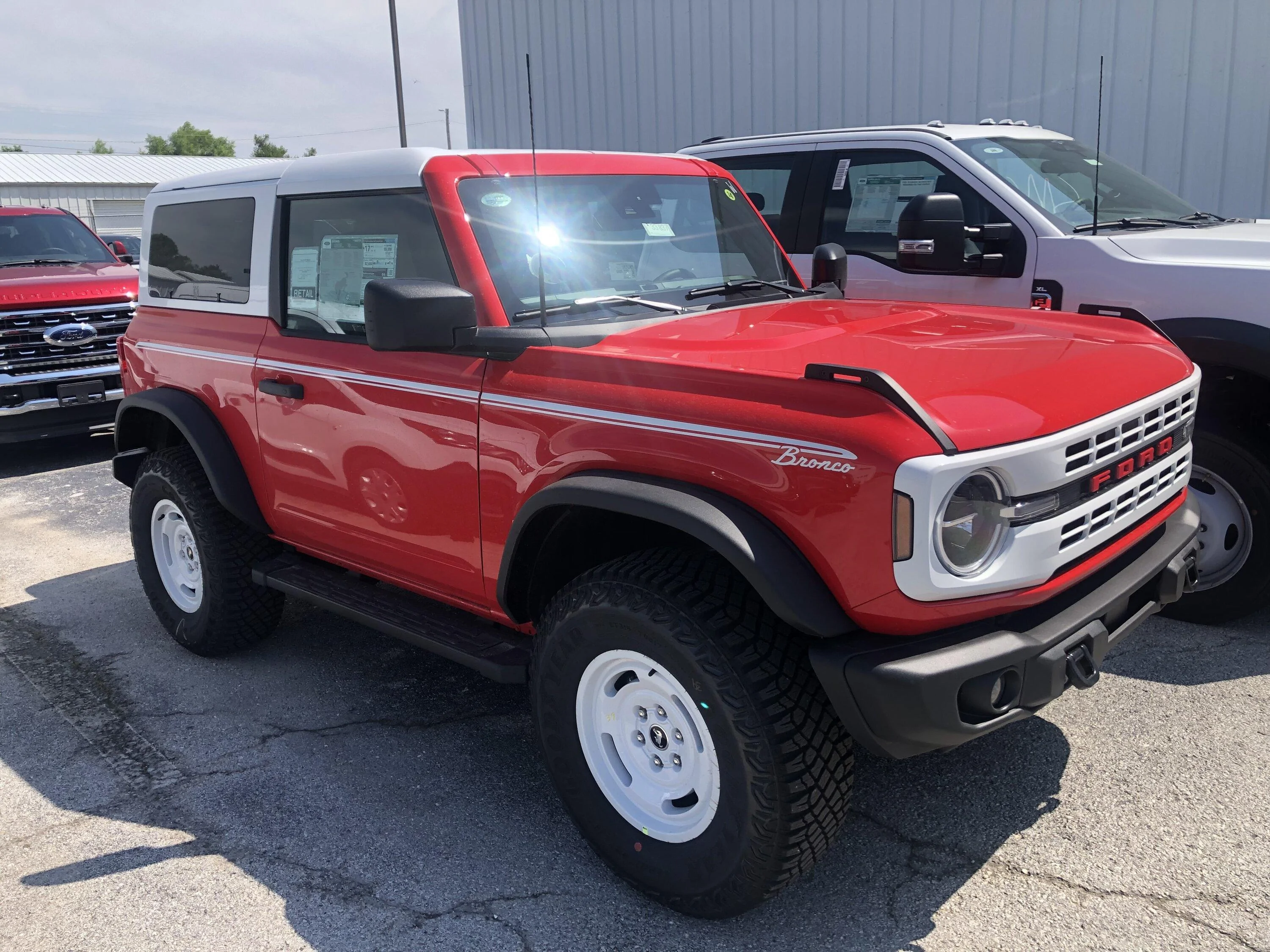 Ford Bronco HERITAGE EDITION Bronco Club 71277190170__558A4D7F-6177-4E04-81E6-55CAFFB7DD0D