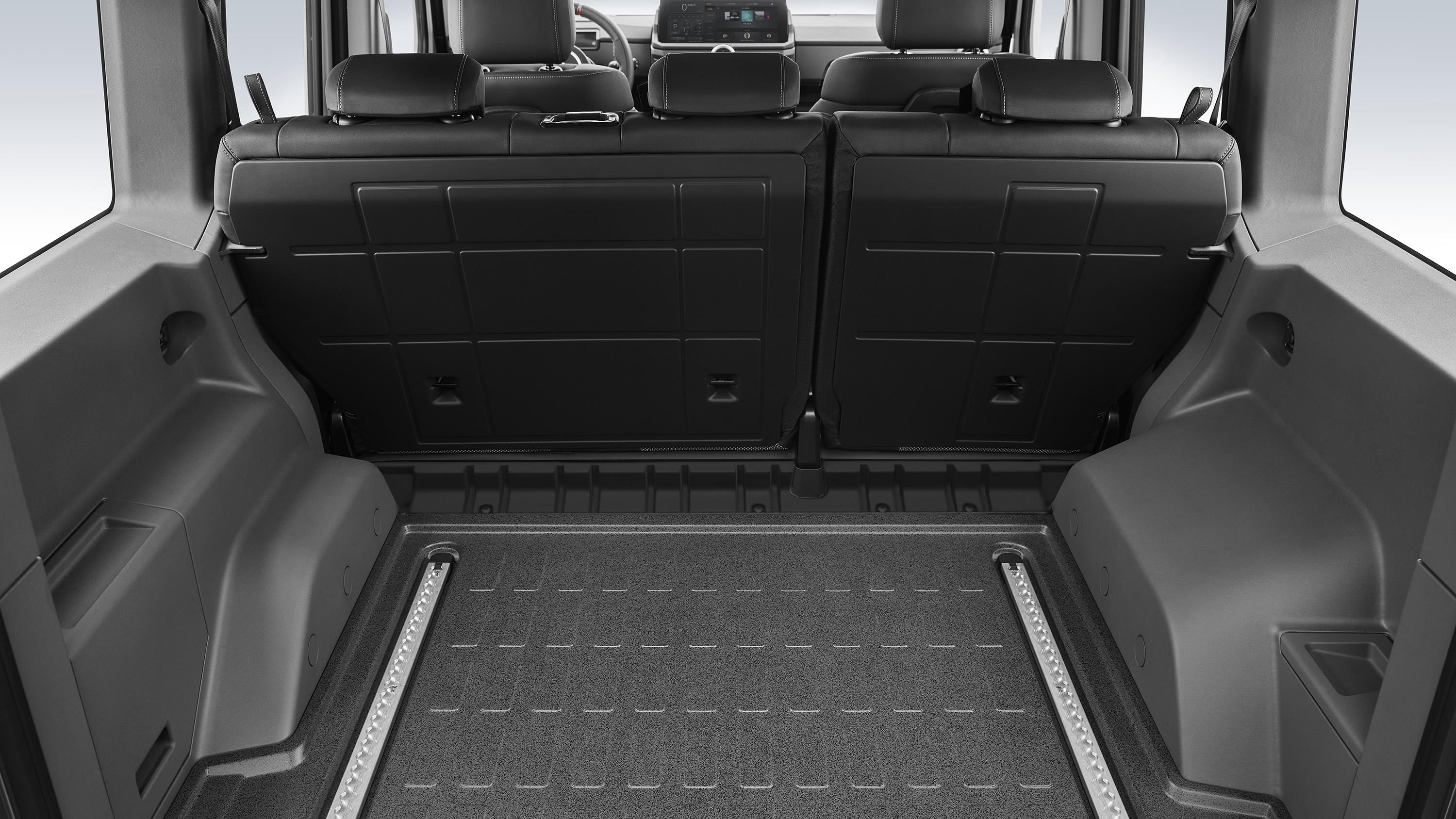 Ford Bronco Ineos grenadier INEOS_Grenadier_interior_18