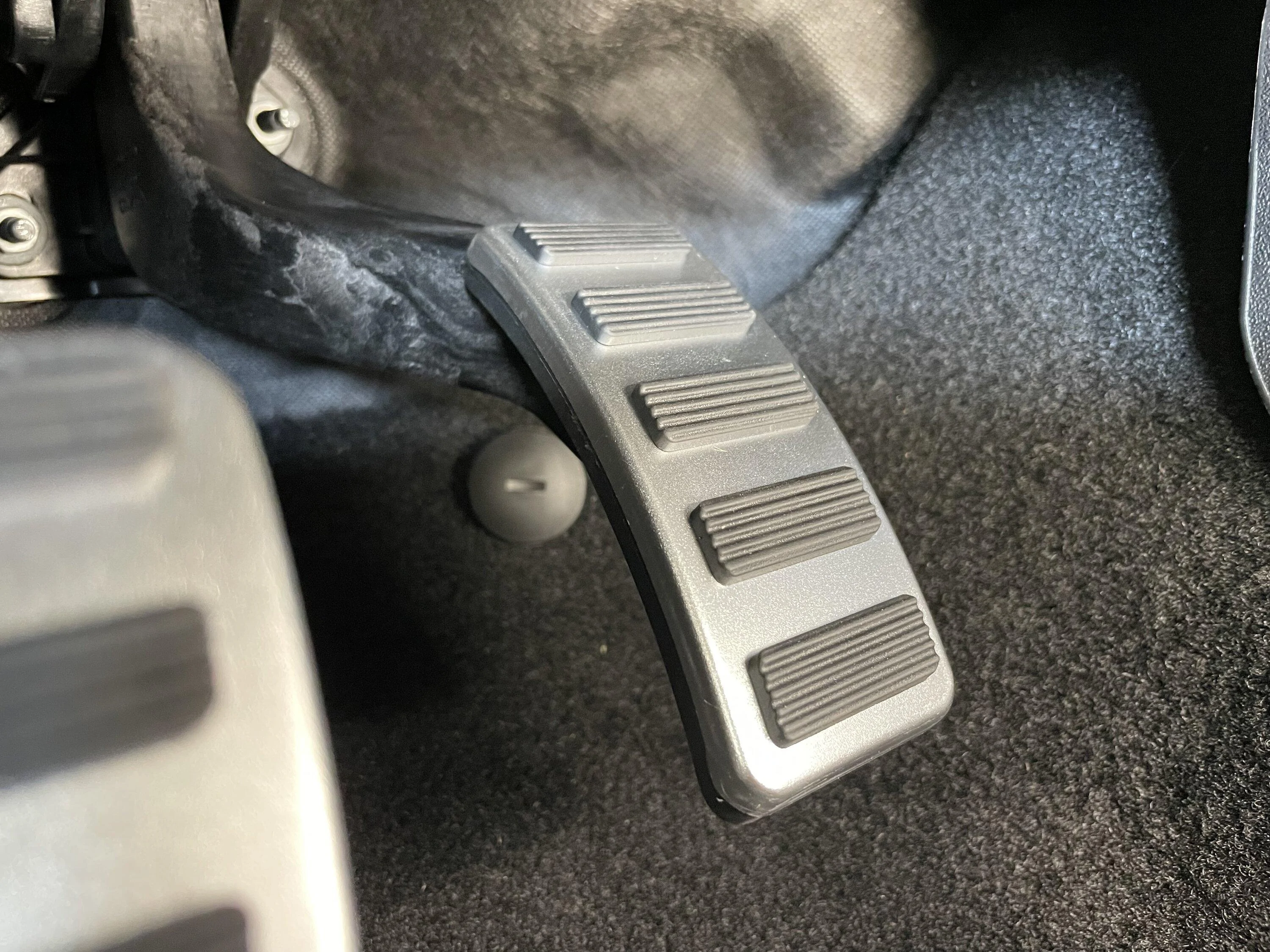 Ford Bronco Gas pedal covee IMG_6150