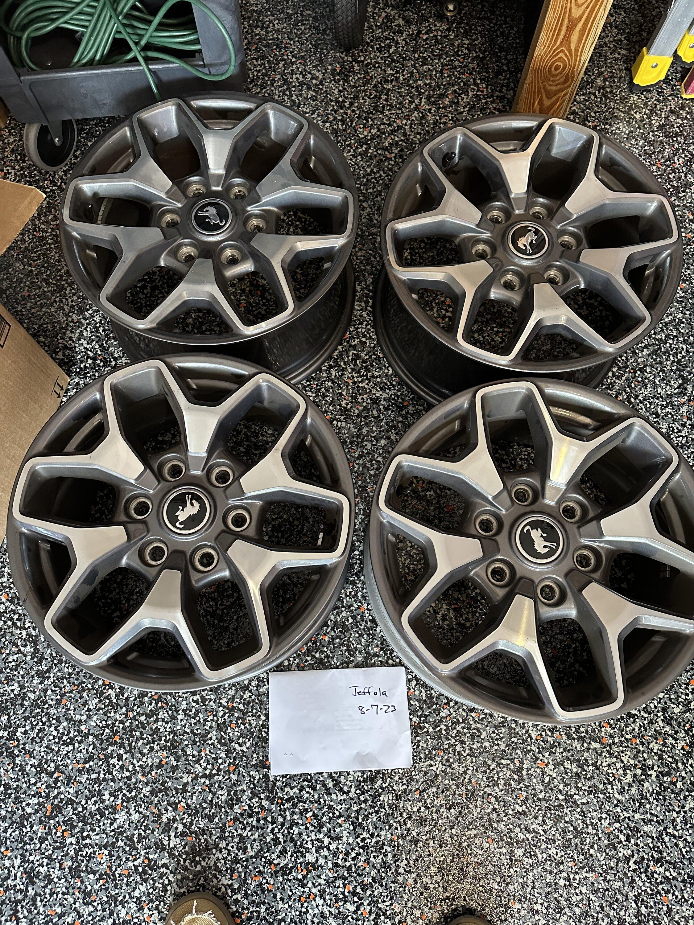 Ford Bronco Badlands OEM Wheels only (5) IMG_8808