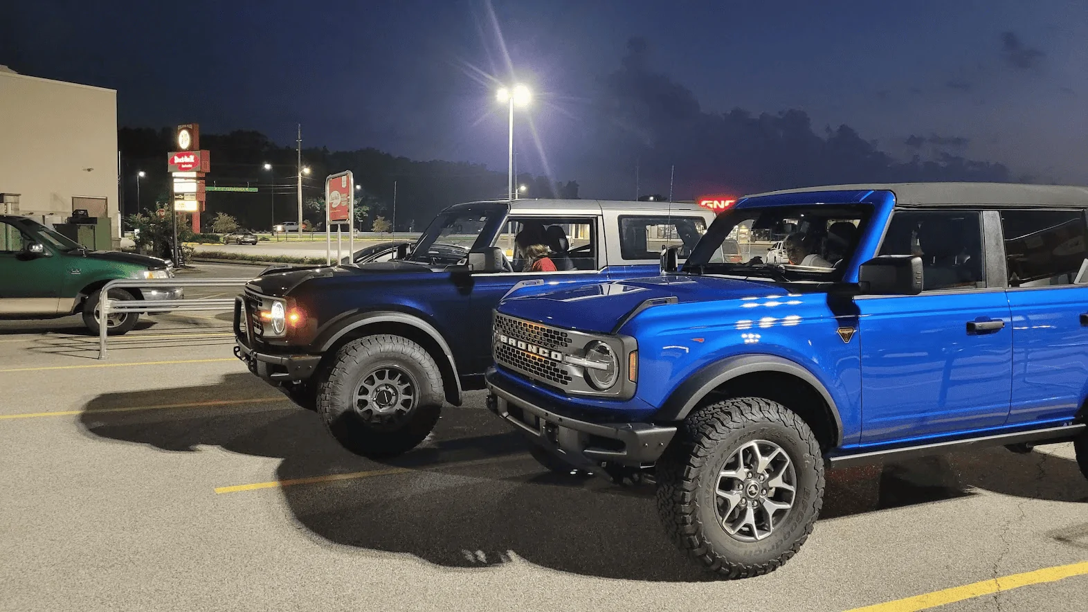 Ford Bronco Lift kit recommendations for 17" wheels (+25 offset) & 35's ? 1691451123896