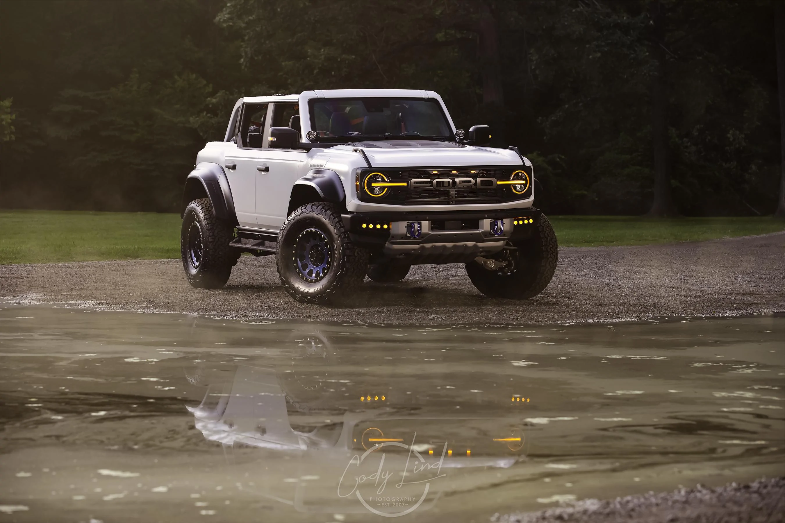 Ford Bronco Bronco Raptor in Oxford White - Professional photo shoot.  Credits:  the Very talented Cody Lind https://codylindphotography.com/ IMG_9851