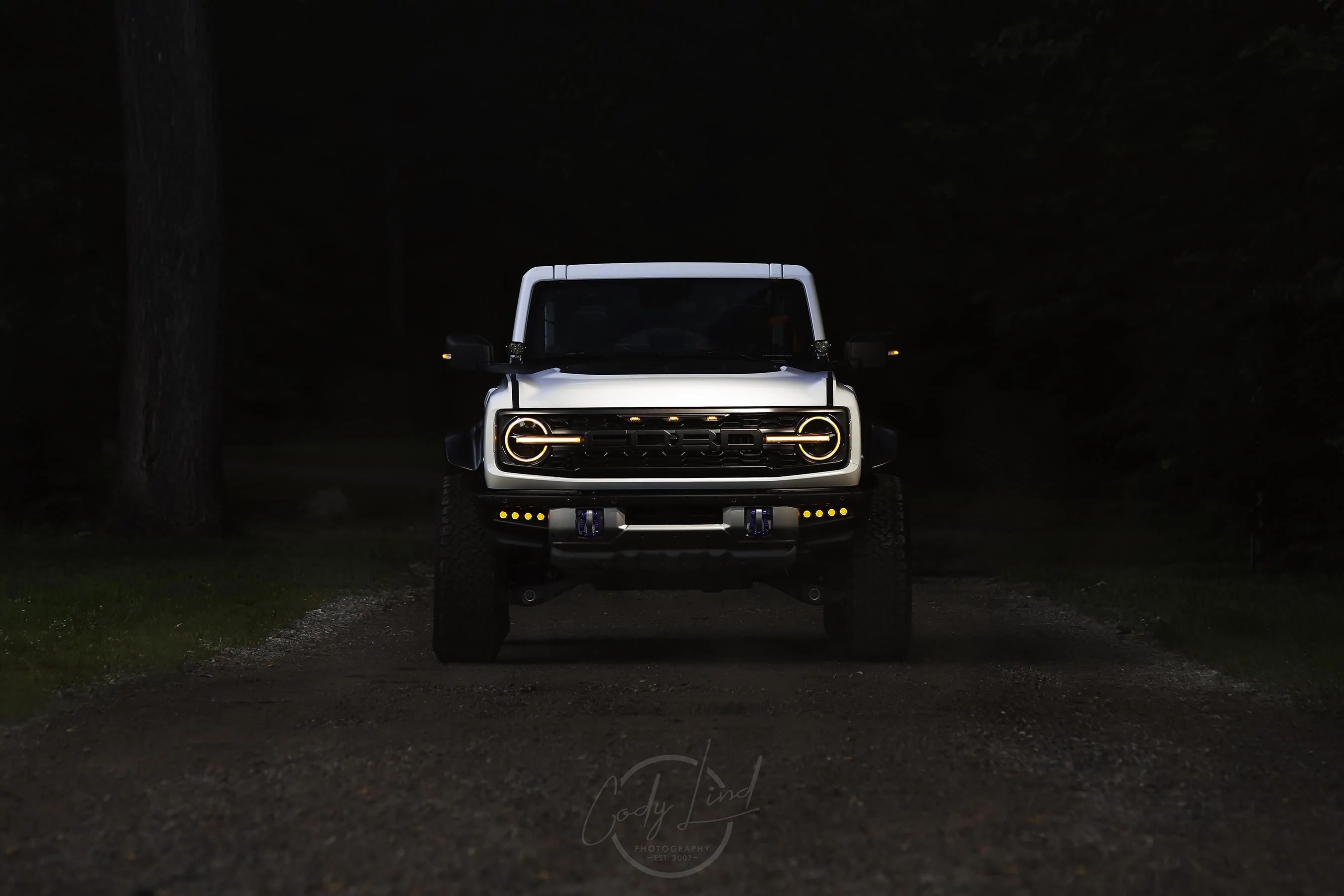 Ford Bronco Bronco Raptor in Oxford White - Professional photo shoot.  Credits:  the Very talented Cody Lind https://codylindphotography.com/ IMG_9846