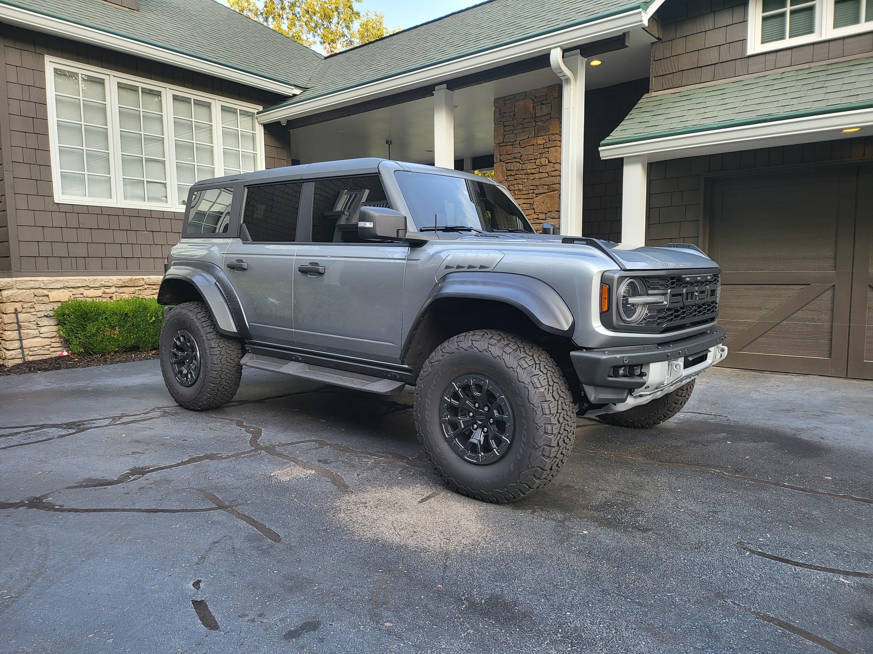 Ford Bronco Front Pillar Blackout 20230808_193122