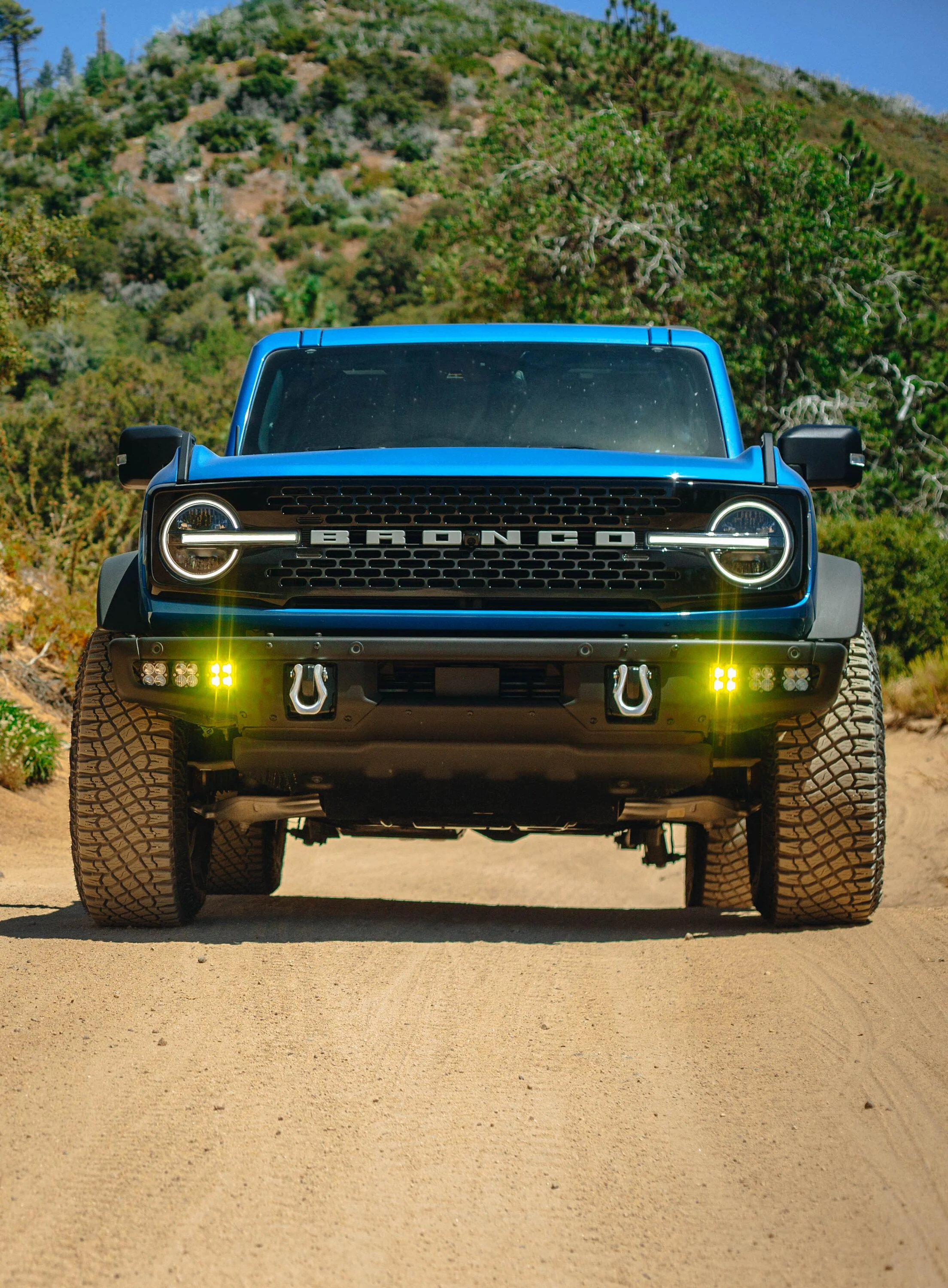 Ford Bronco Father & Son: 1st day on the trails in my new Wildtrak w/ Hoss 3.0 + son's Badlands 🇺🇸 Photos Broncos_-13