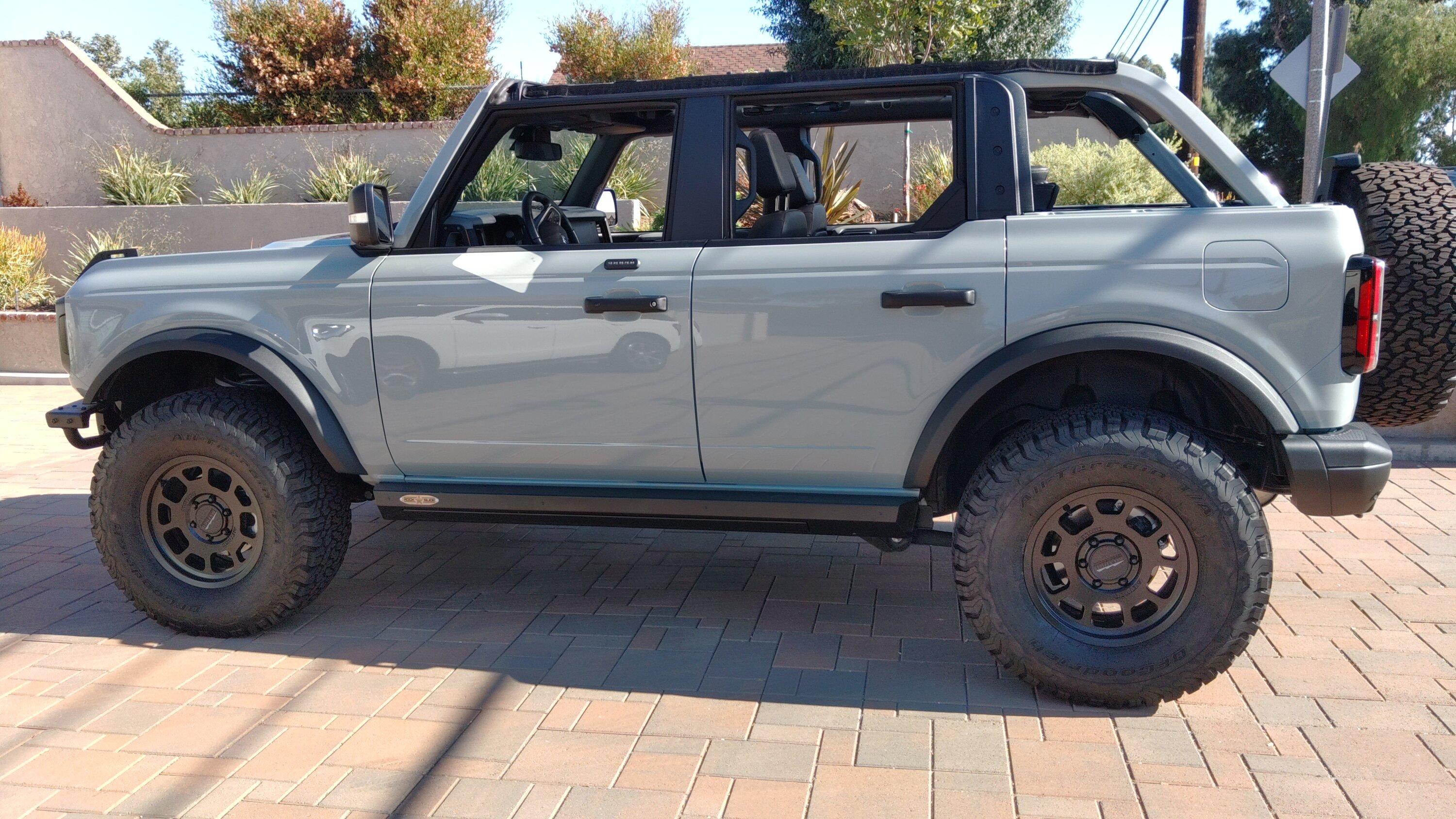 Ford Bronco Show us your installed wheel / tire upgrades here! (Pics) KIMG0686.JPG