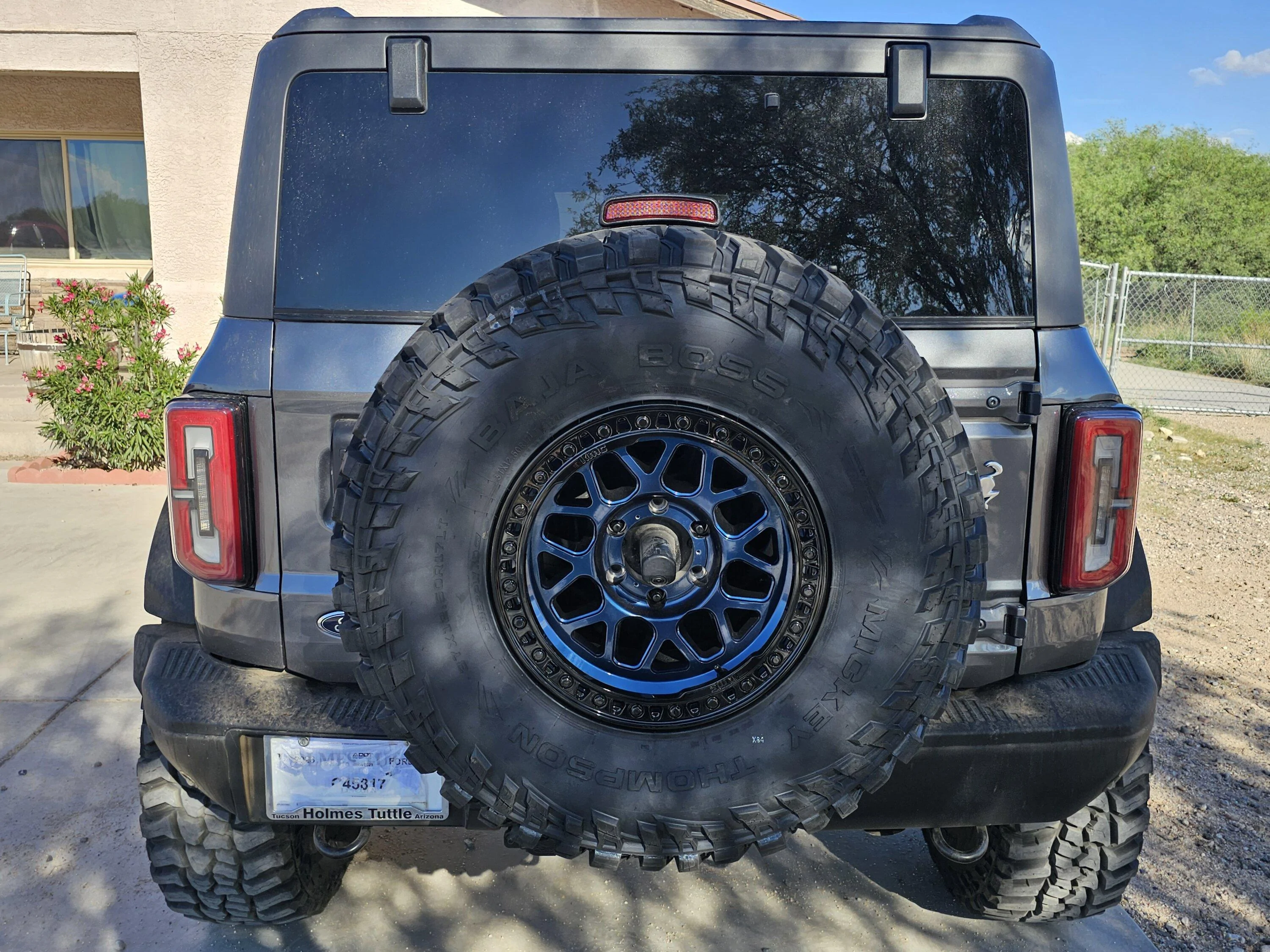 Ford Bronco 2023 Carbonized Gray Sasquatch Badlands - Holy IFS Build 20230809_164917