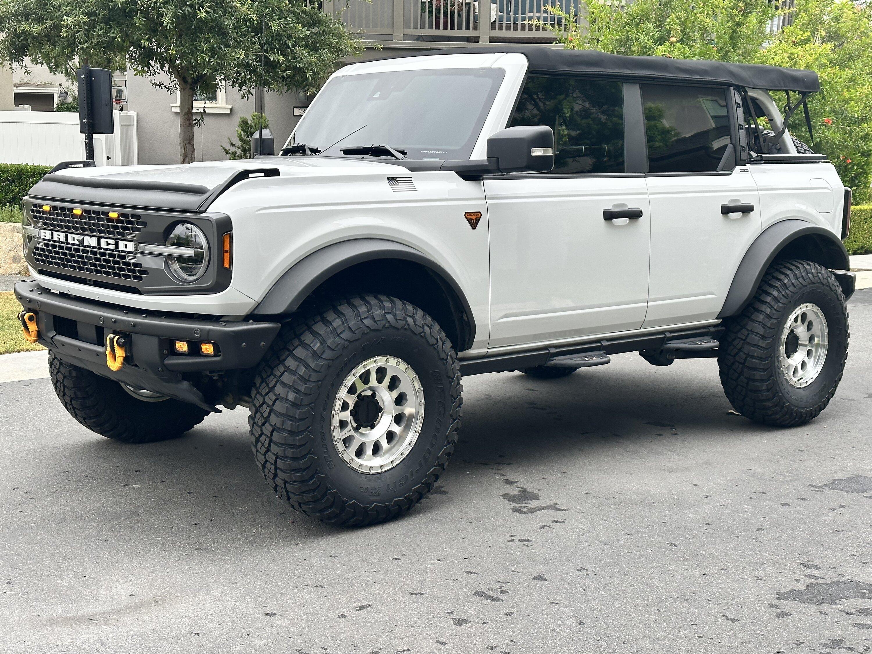 Ford Bronco Badlands Retro Build IMG_1276