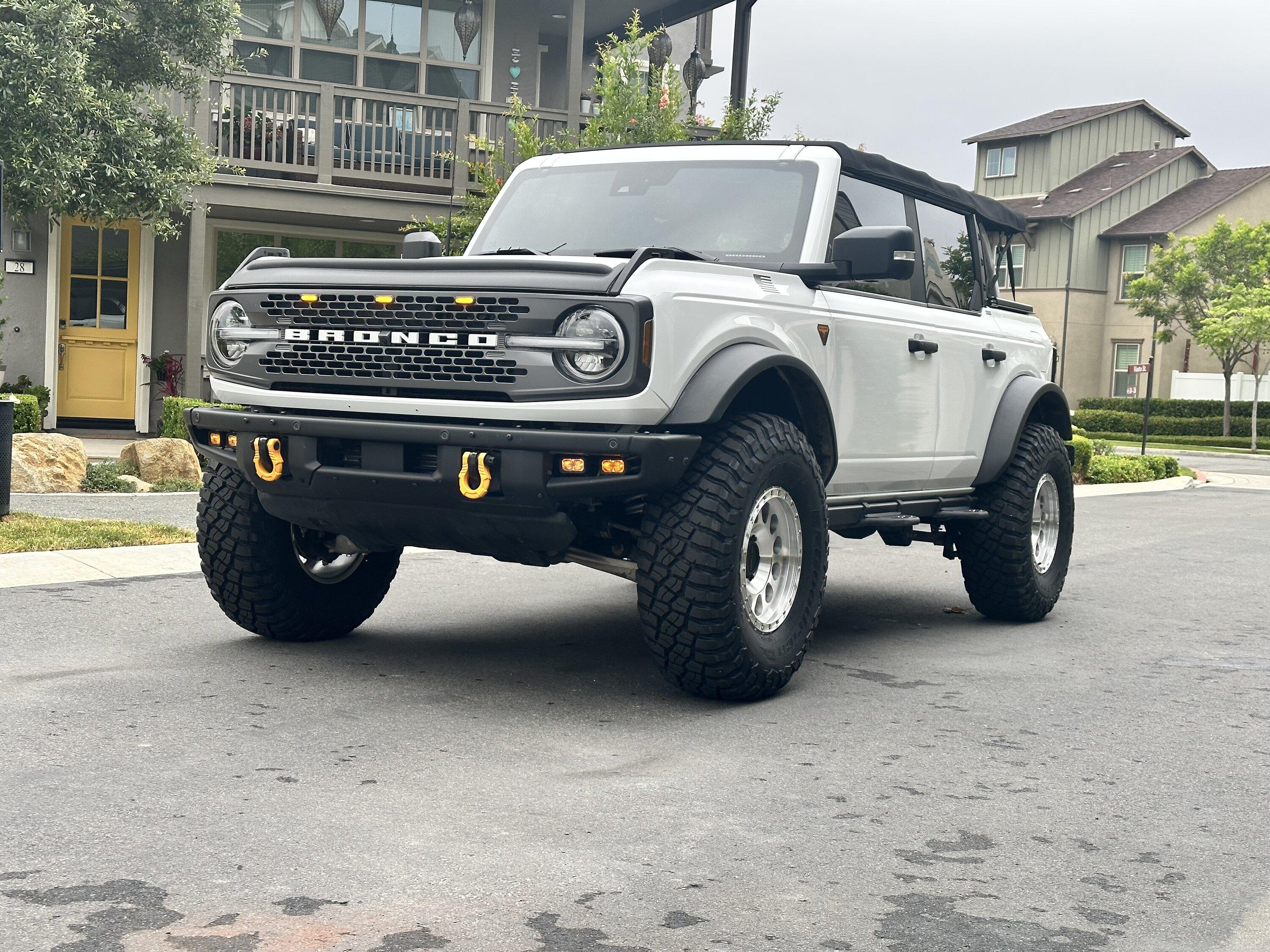 Ford Bronco Badlands Retro Build IMG_1274